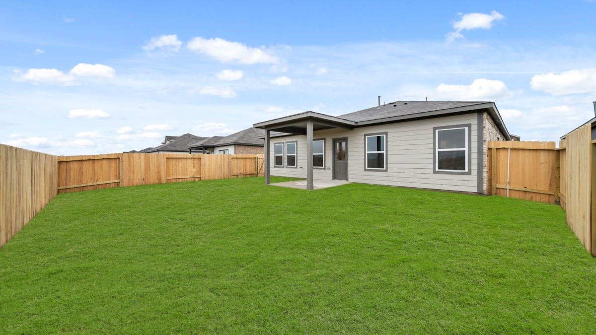 24895 Hazel Cove Way Property Photo 4