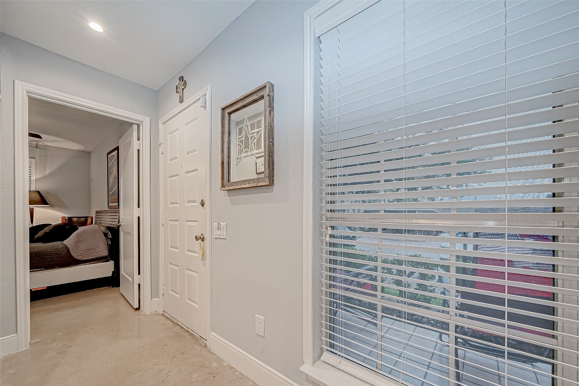 1860 White Oak Drive 375 Property Photo 2