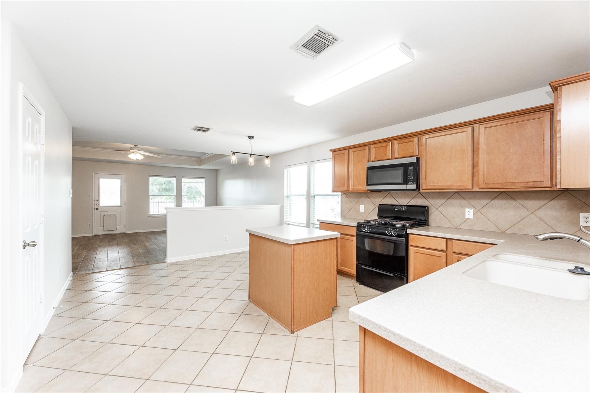 24515 Cornell Park Lane Property Photo 5