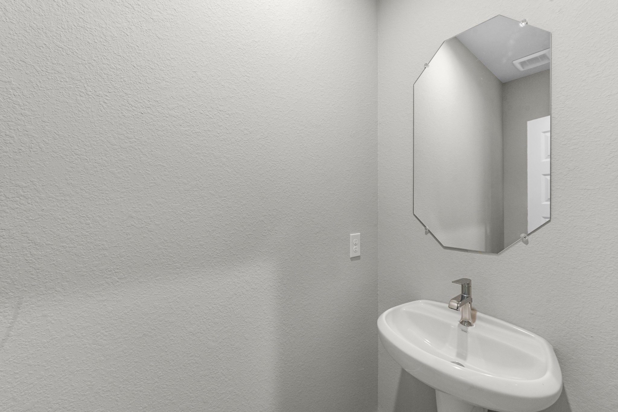 3803 Rosita Mint Court Property Photo 9