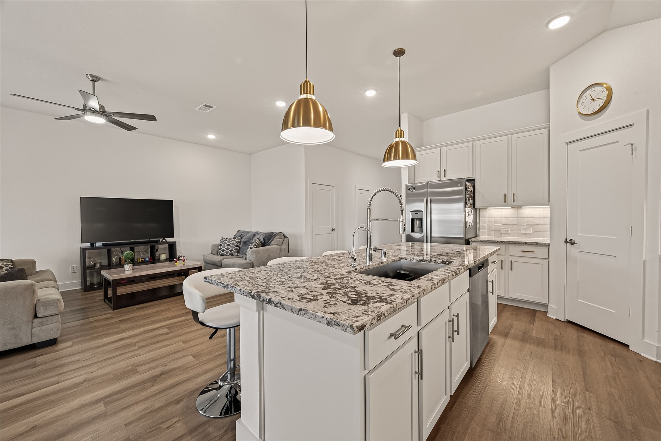 8603 Sun Coral Drive Property Photo 17