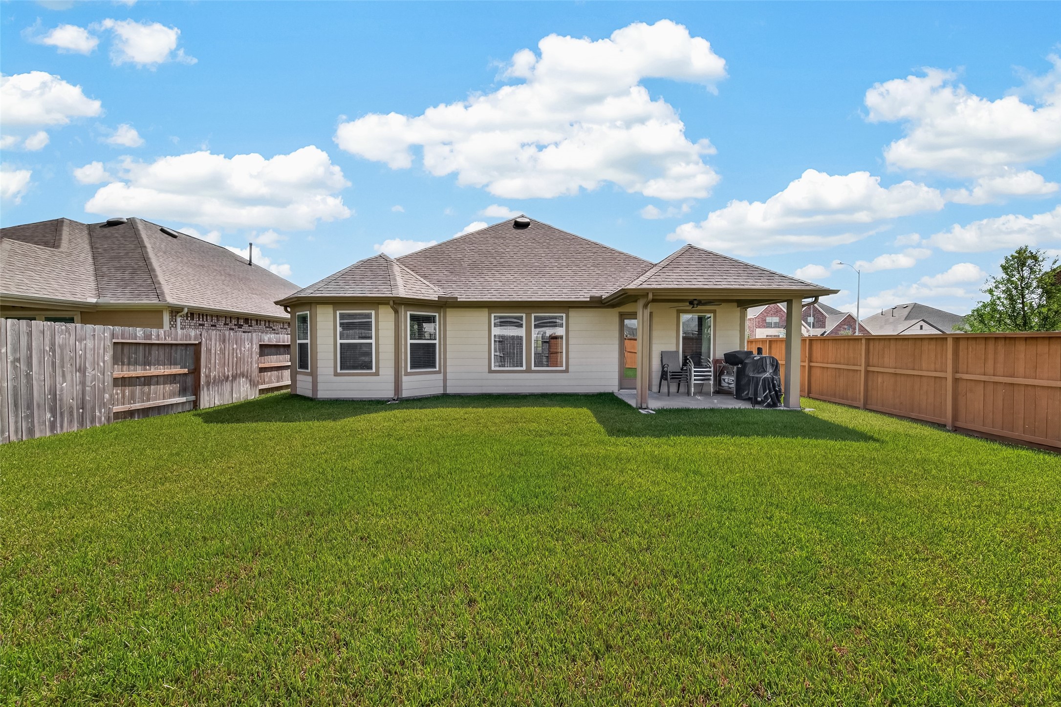 8603 Sun Coral Drive Property Photo 46