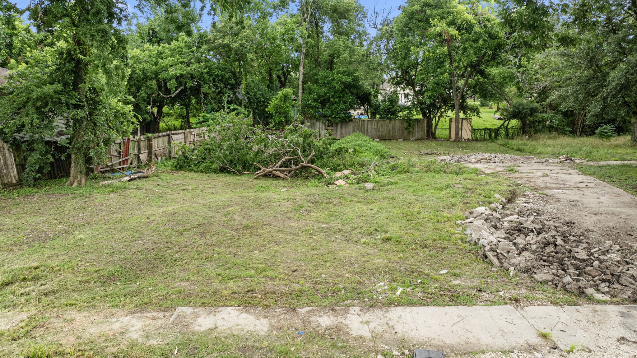 4920 Curtin Street Property Photo 6