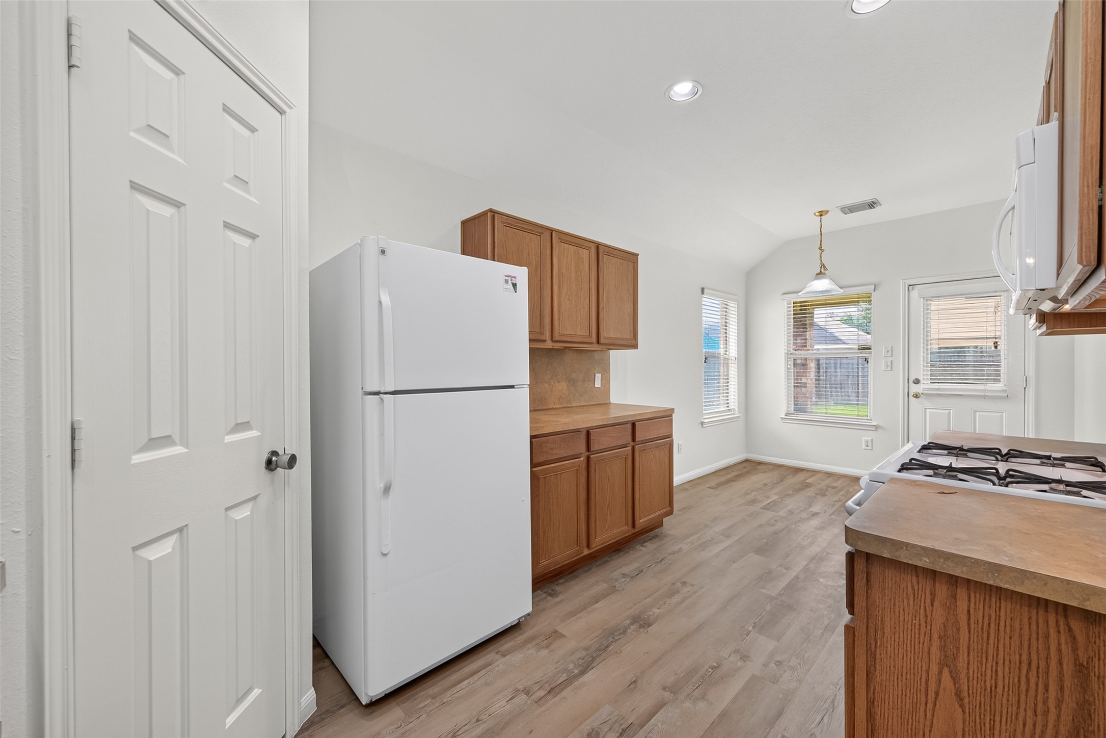 7218 Fox Hall Lane Property Photo 4