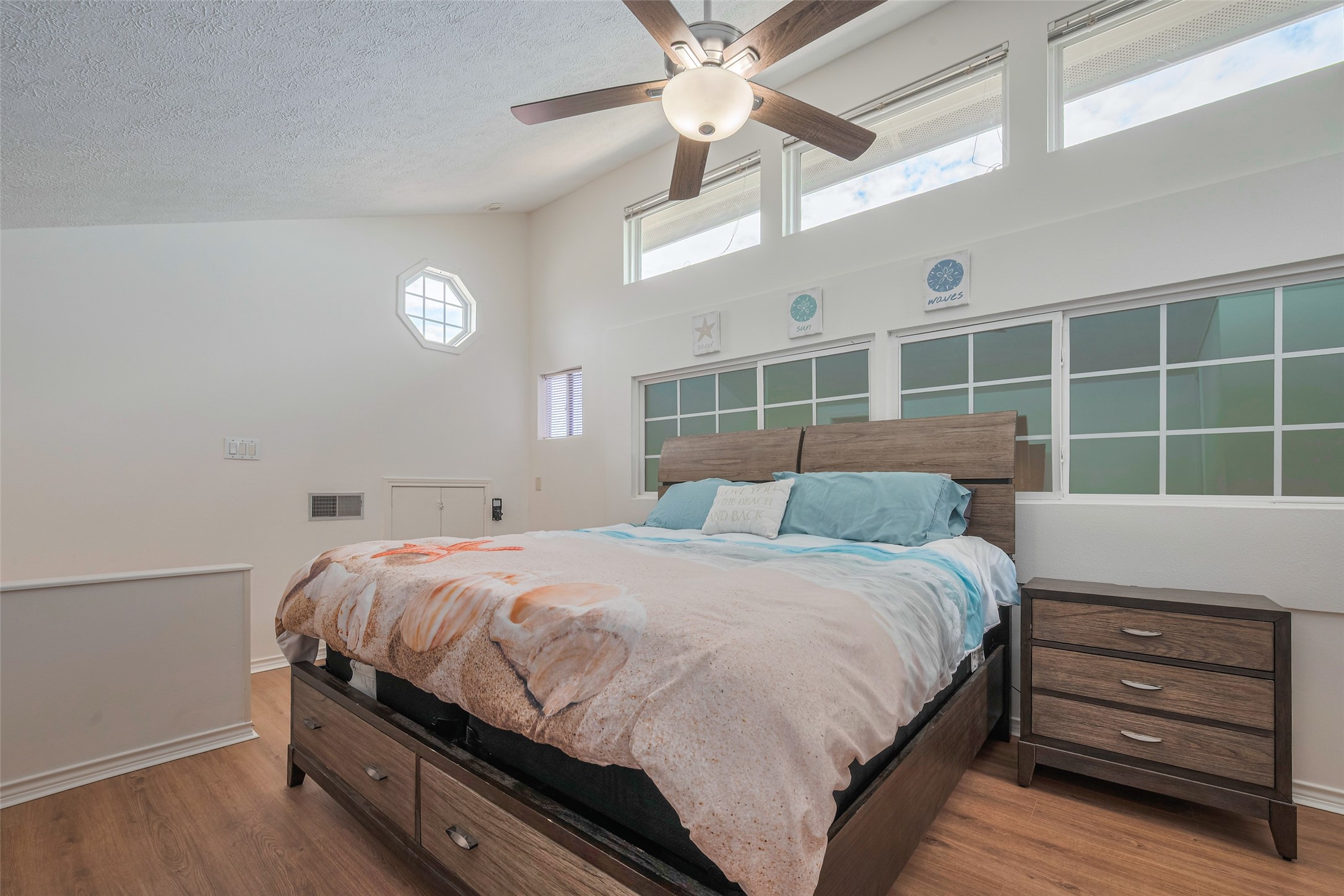 1016 Redfish Street Property Photo 24