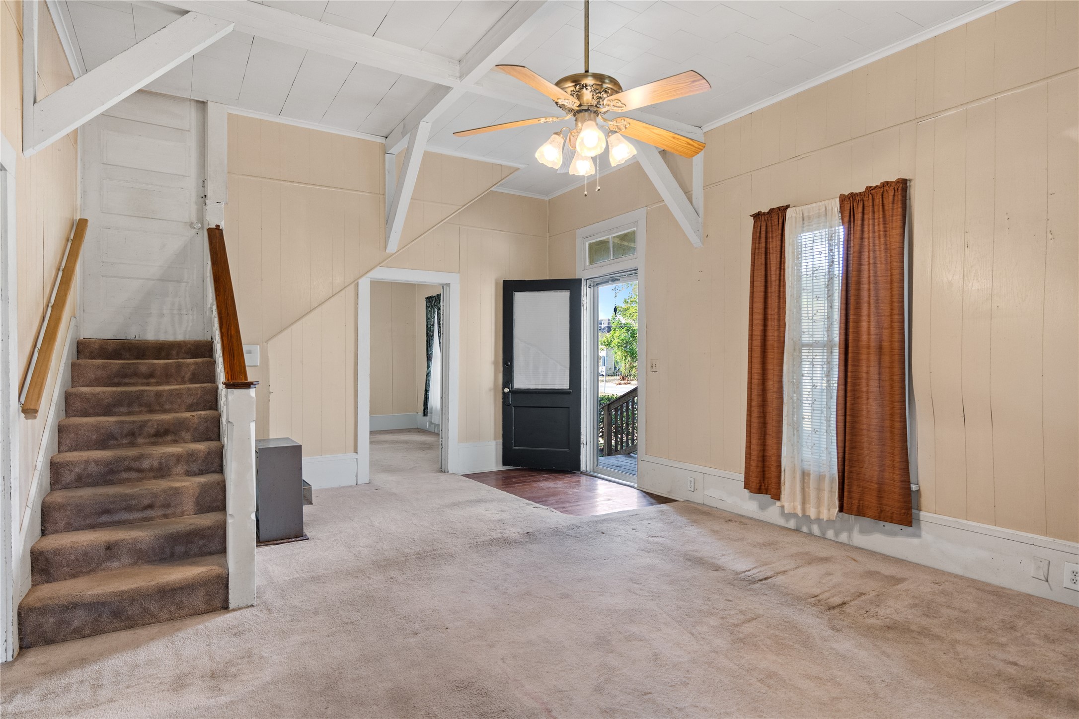 113 S Pumphrey Street Property Photo 8