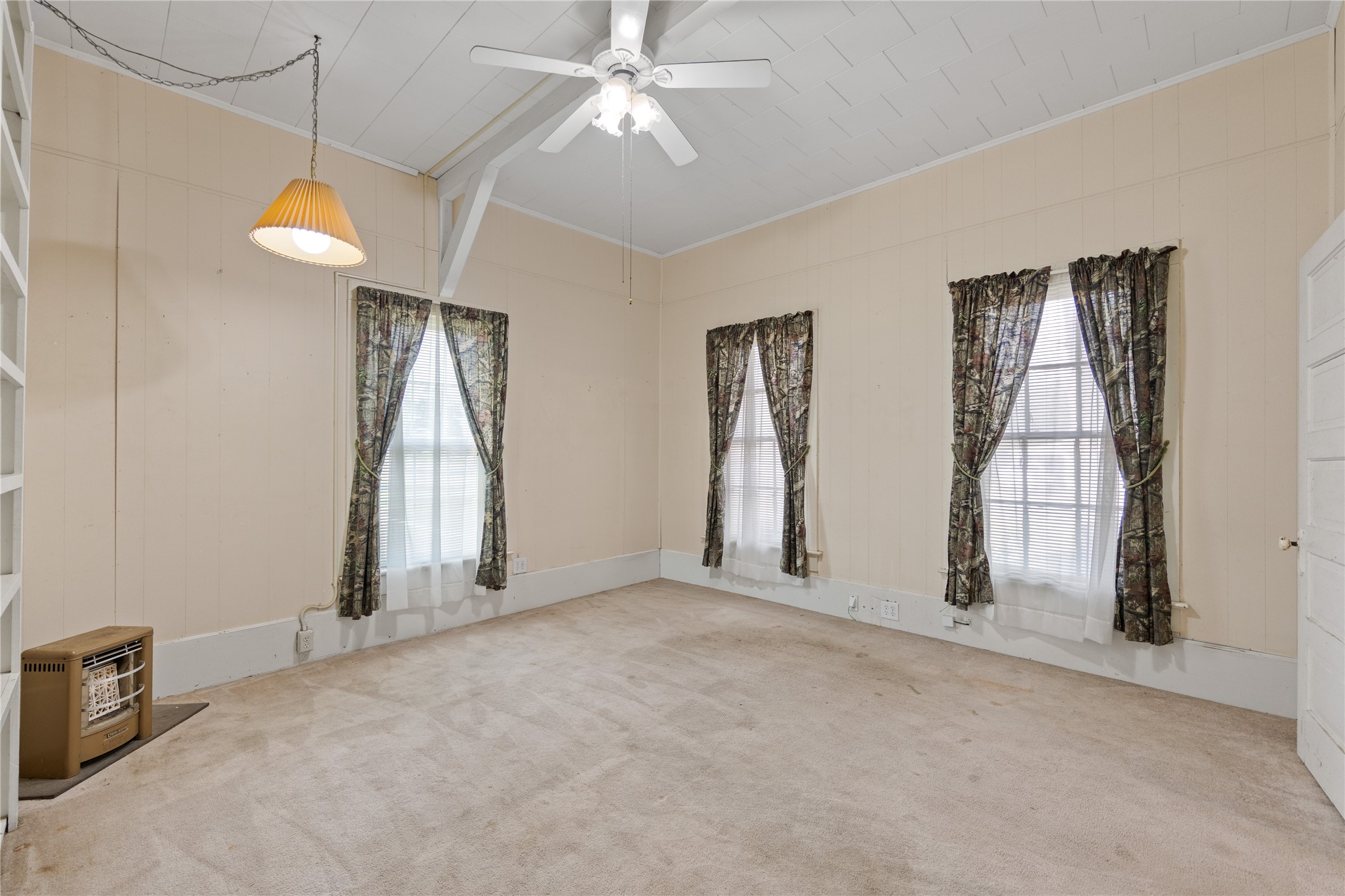 113 S Pumphrey Street Property Photo 10