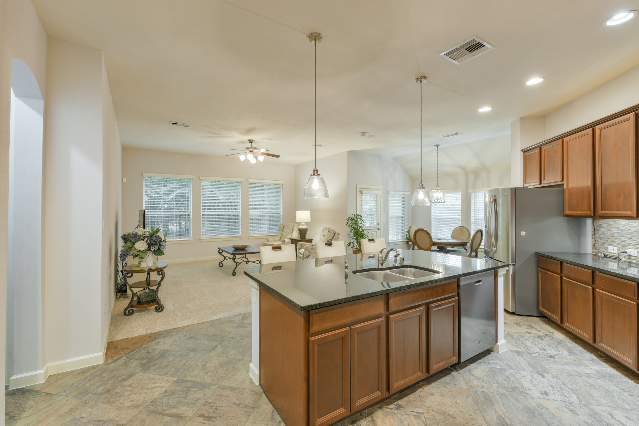 19607 Mills Glen Drive Property Photo 10