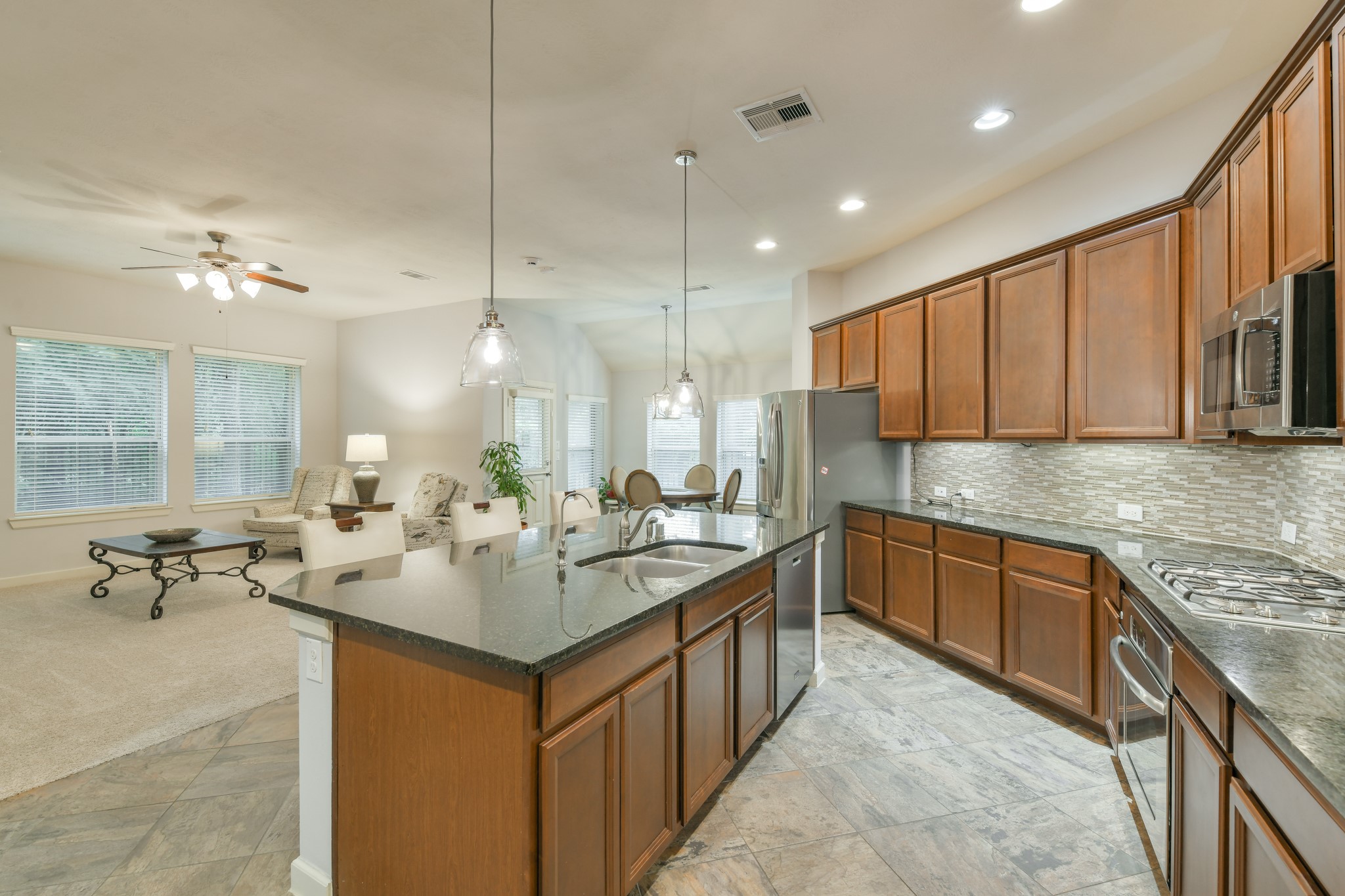 19607 Mills Glen Drive Property Photo 12