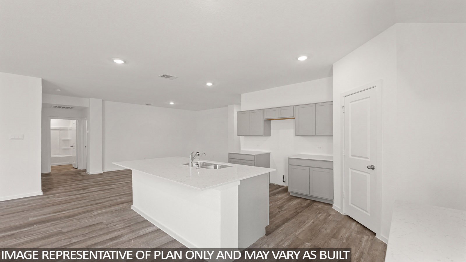 208 Golden Eagle Boulevard Property Photo 6