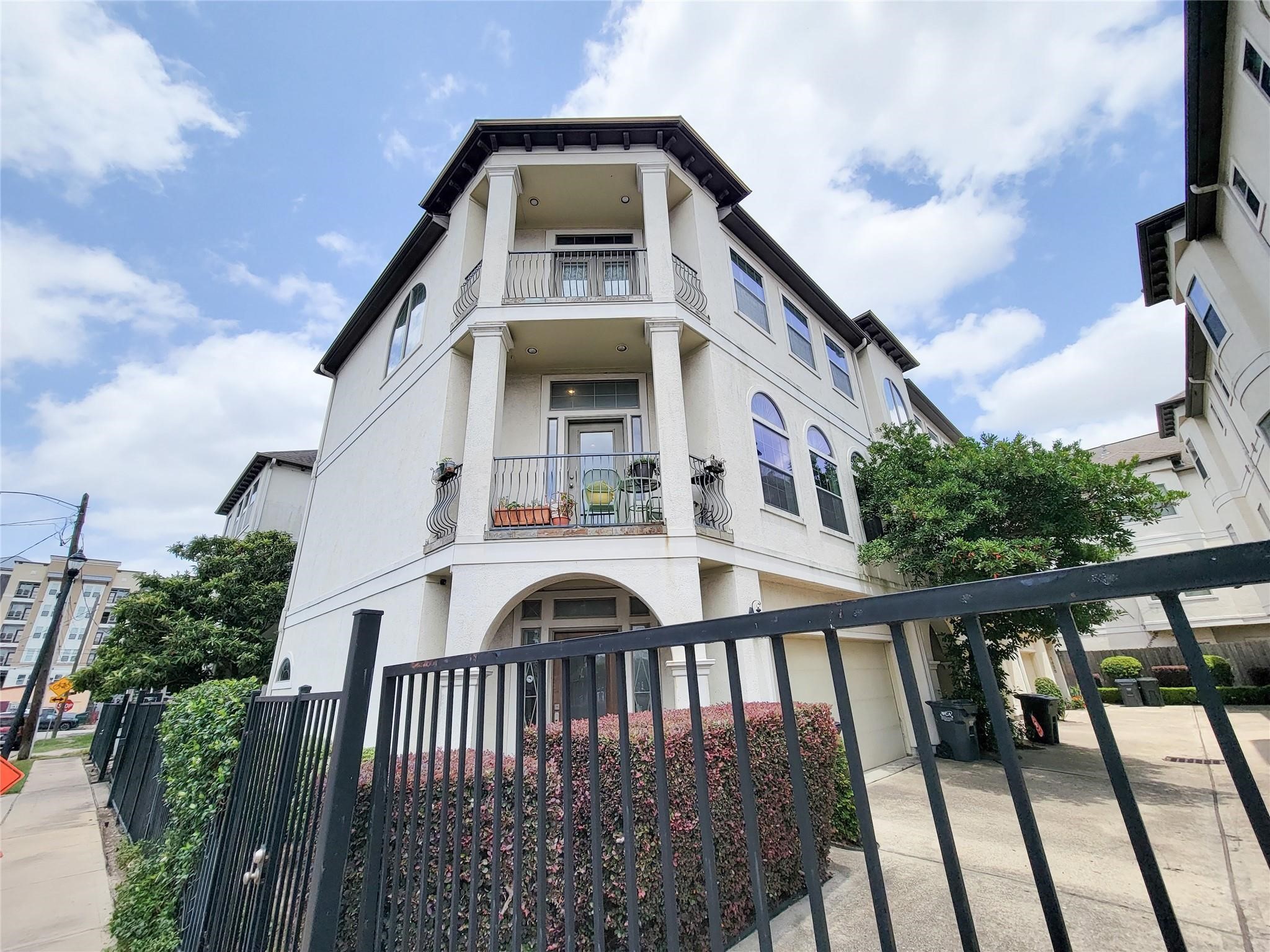 1421 Bremond Street Property Photo 1