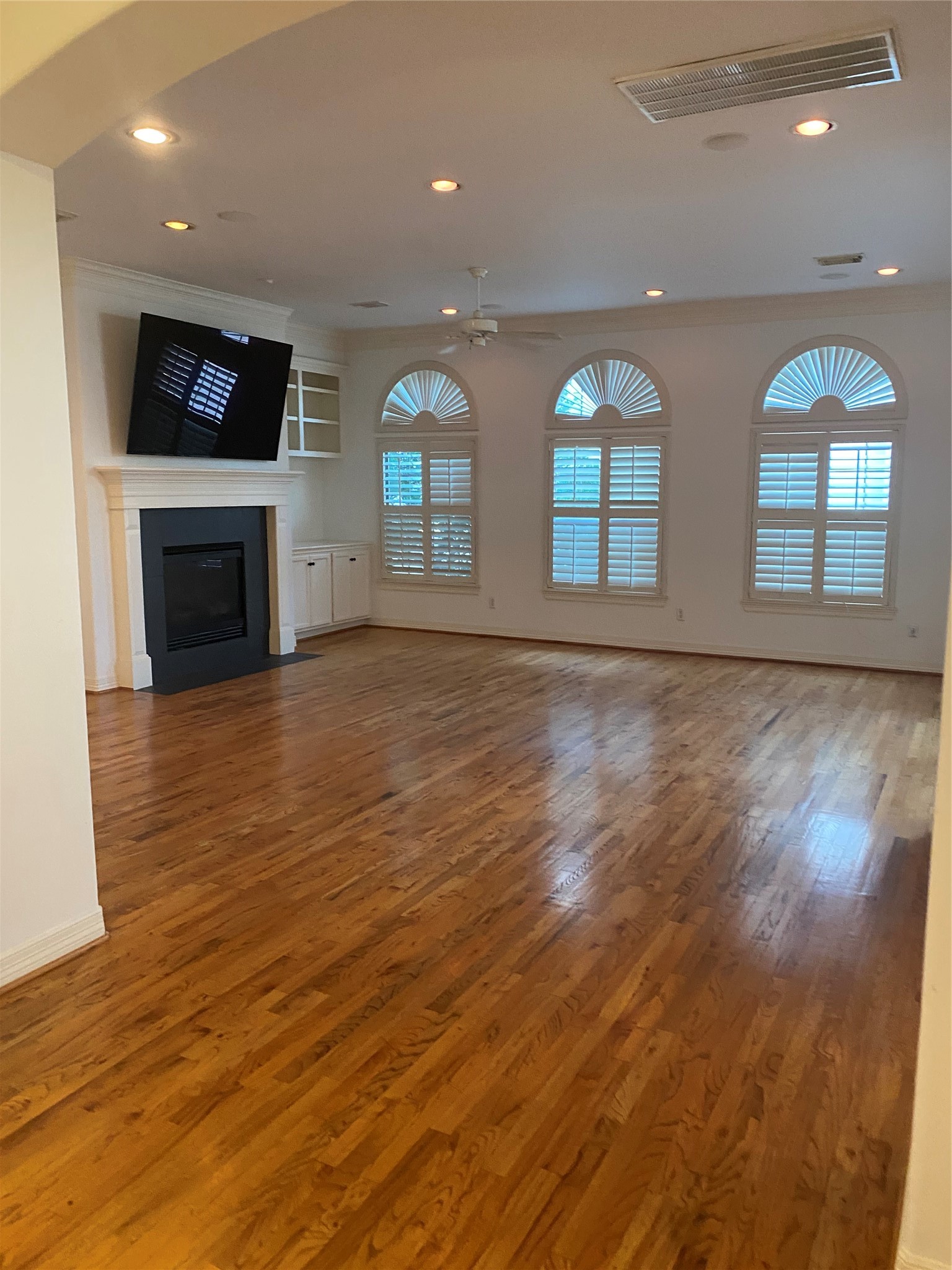 1421 Bremond Street Property Photo 3