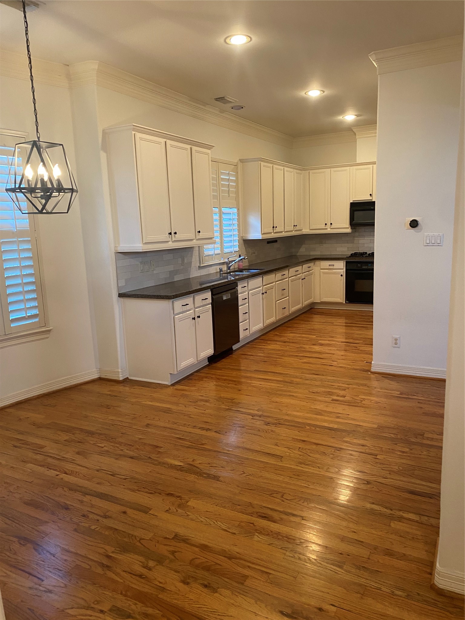 1421 Bremond Street Property Photo 5