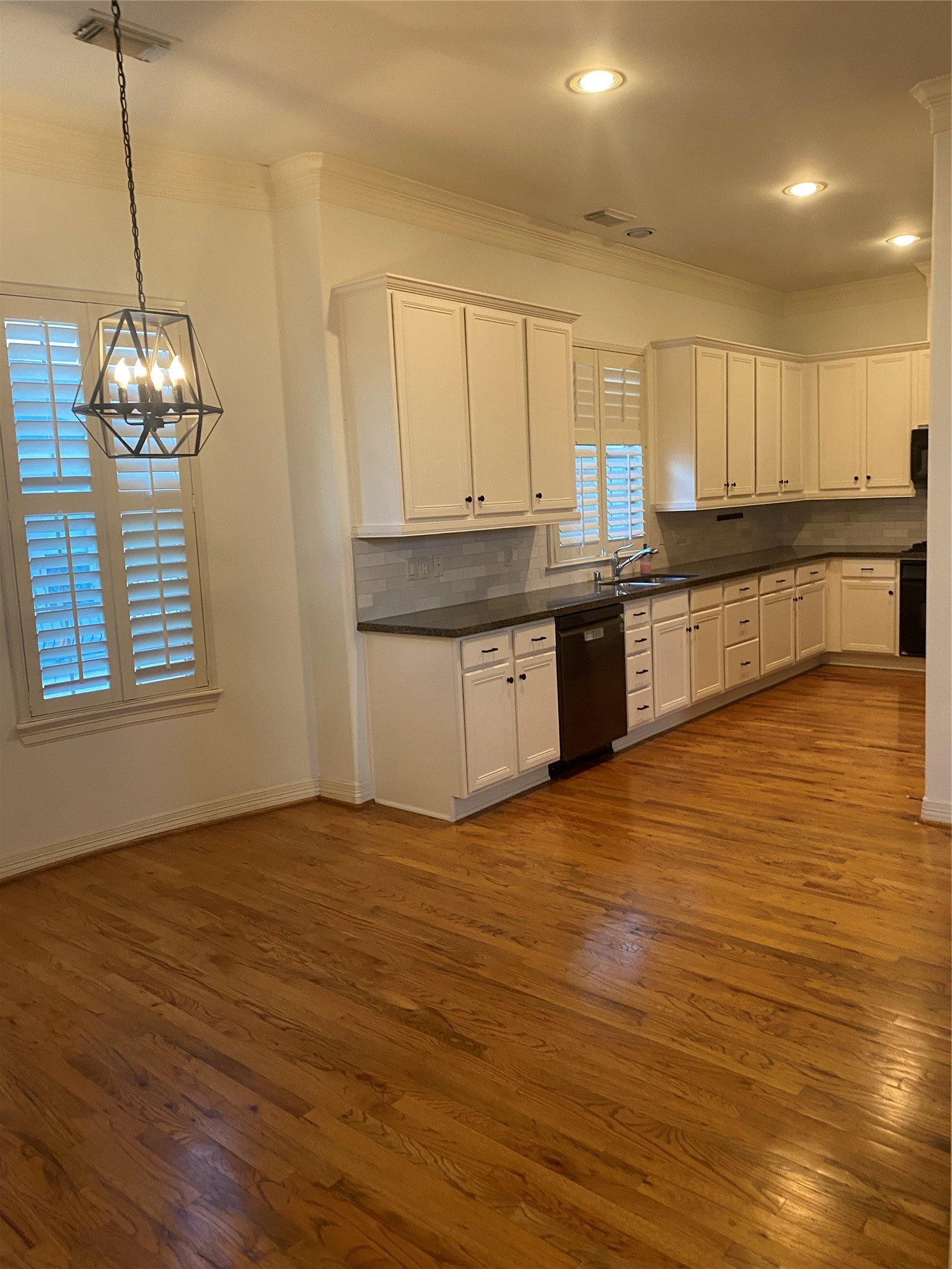 1421 Bremond Street Property Photo 6