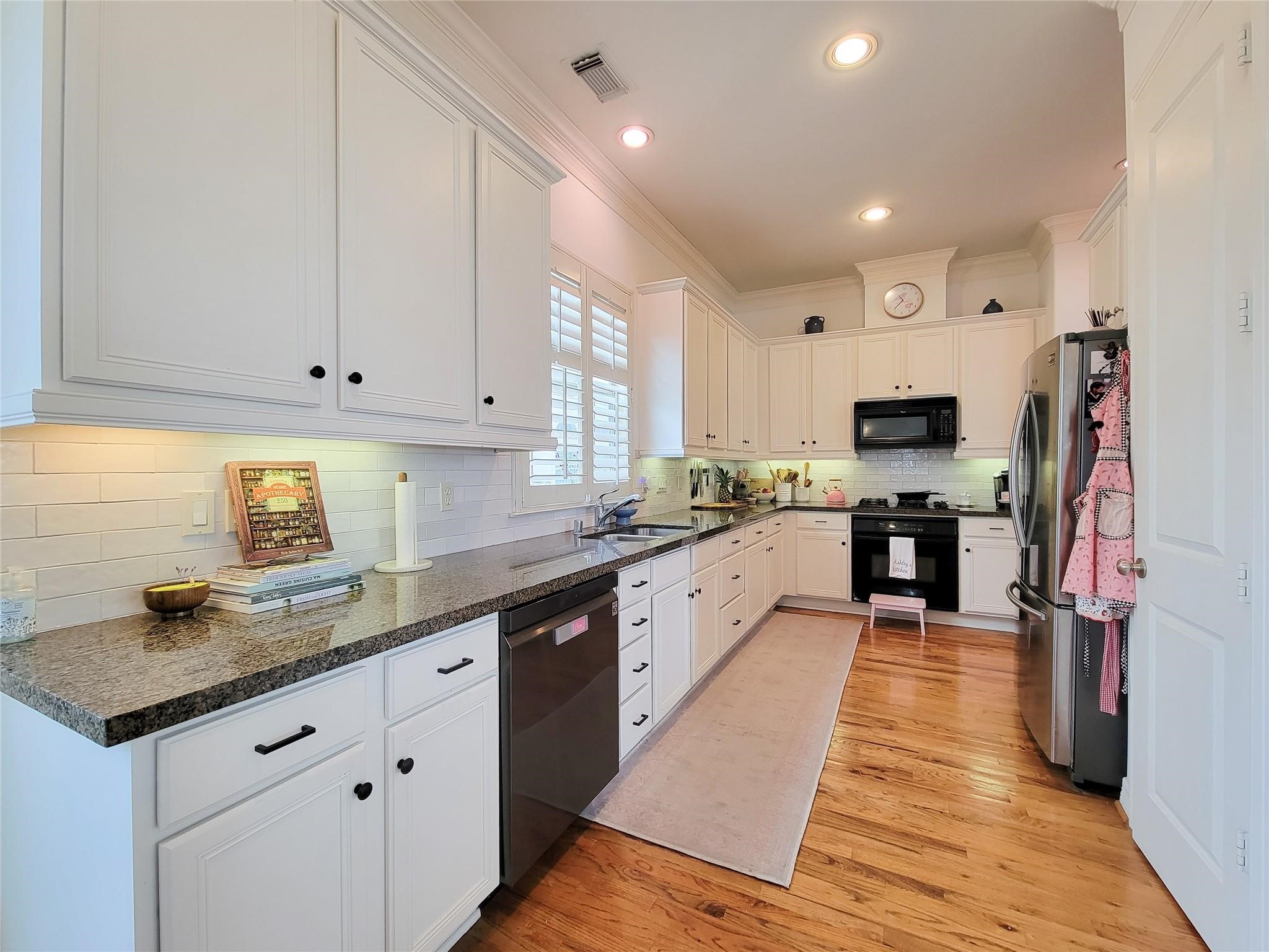 1421 Bremond Street Property Photo 11