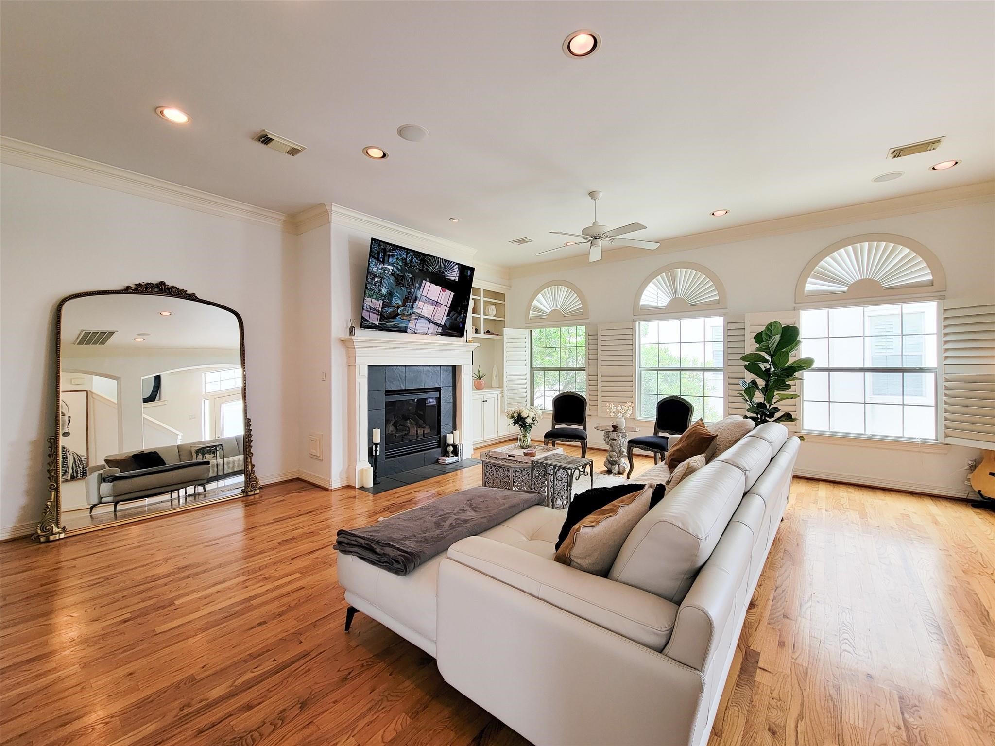 1421 Bremond Street Property Photo 15