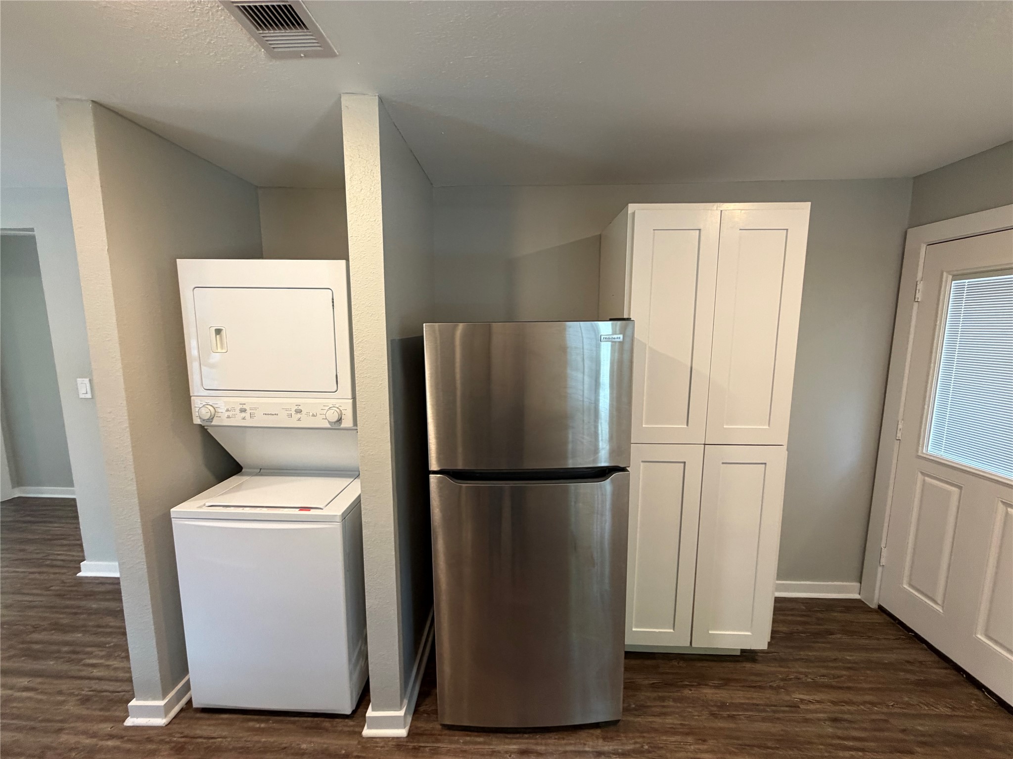 1210 E 33rd Street Property Photo 5