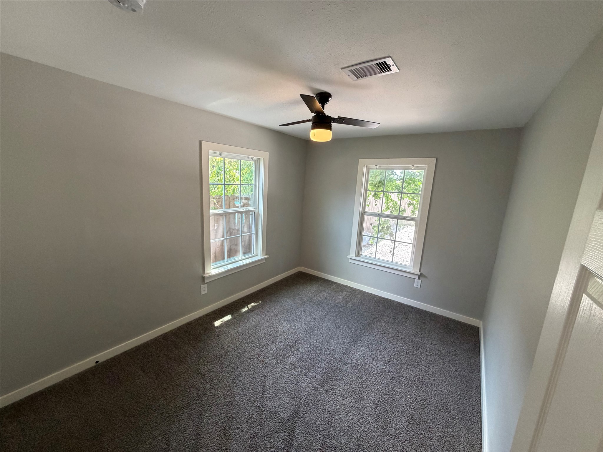 1210 E 33rd Street Property Photo 6