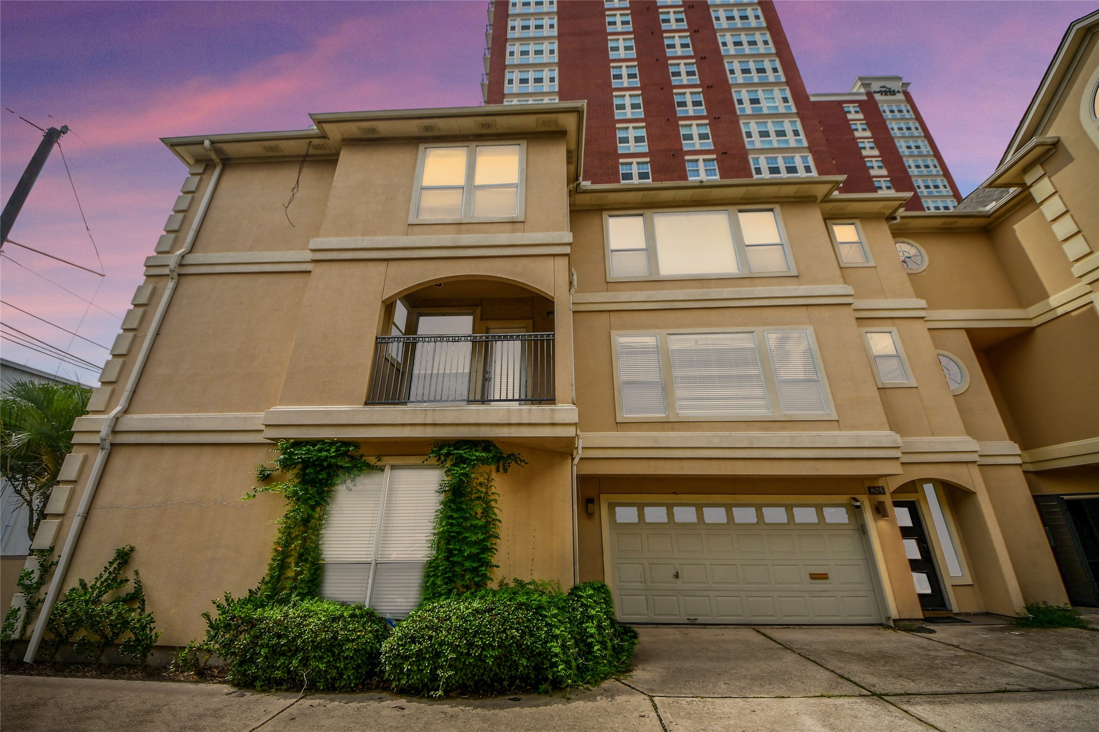 805 Rosine Street Property Photo 1