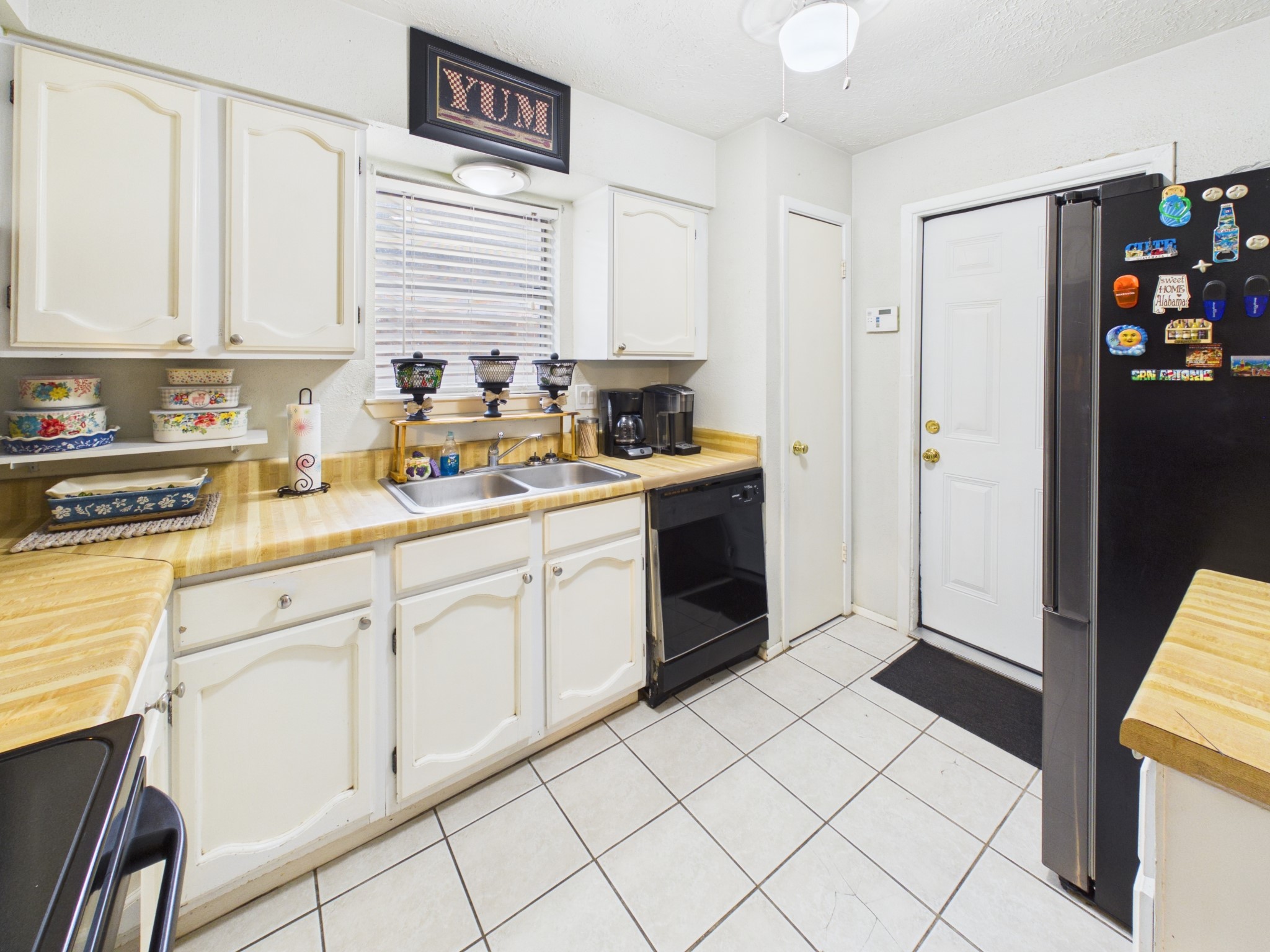 5807 Walnutgate Drive Property Photo 10