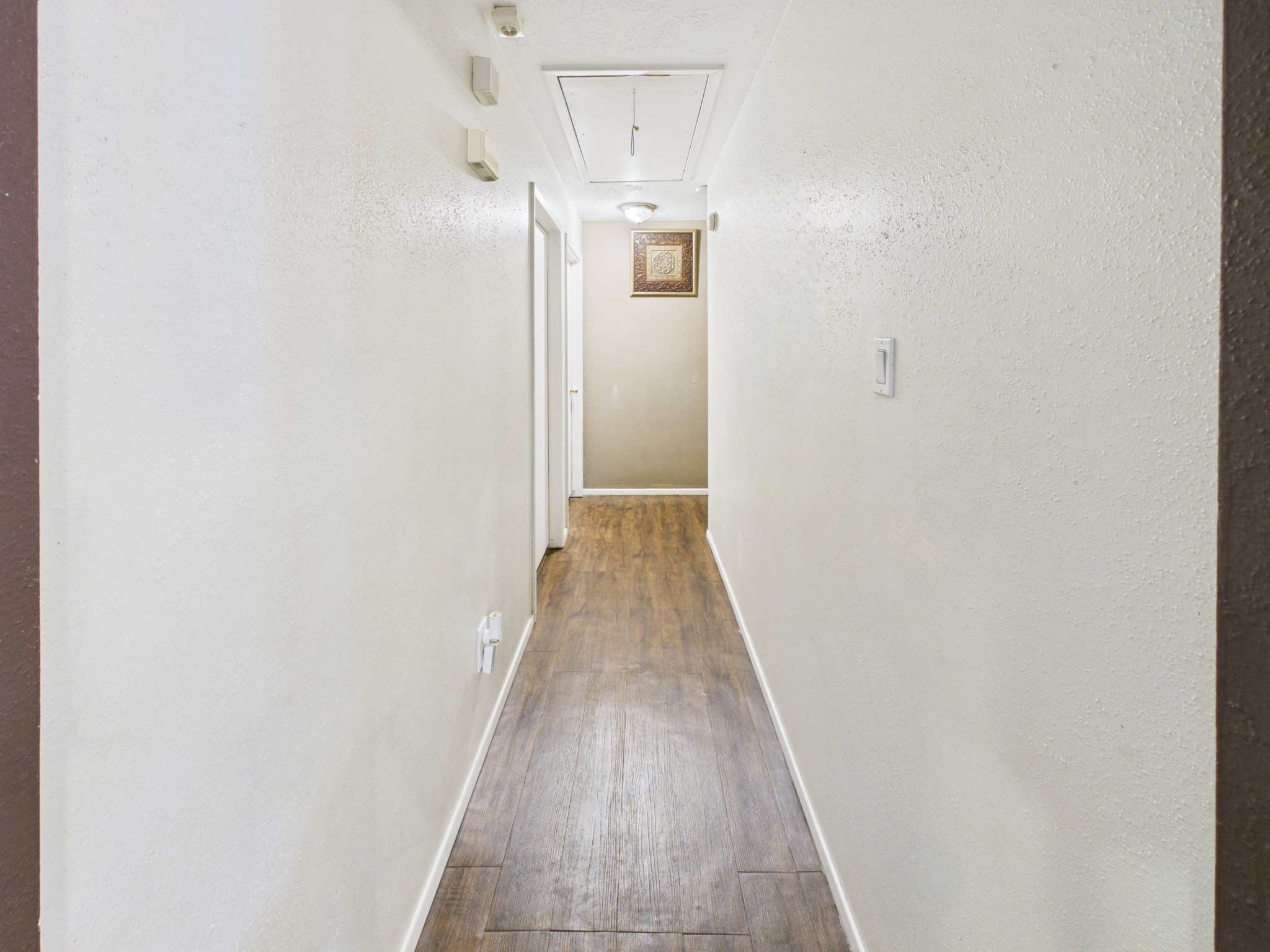 5807 Walnutgate Drive Property Photo 12