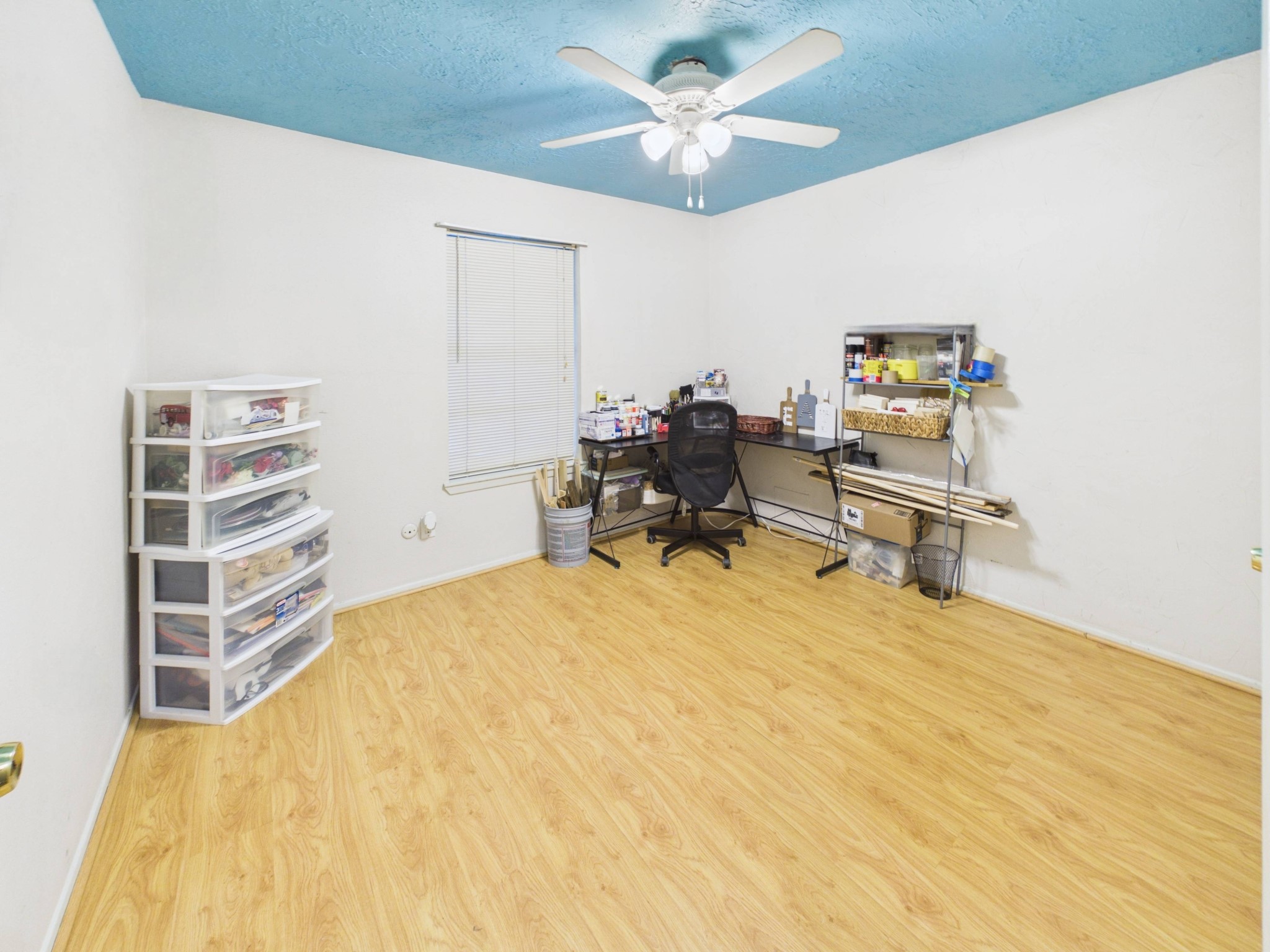 5807 Walnutgate Drive Property Photo 15