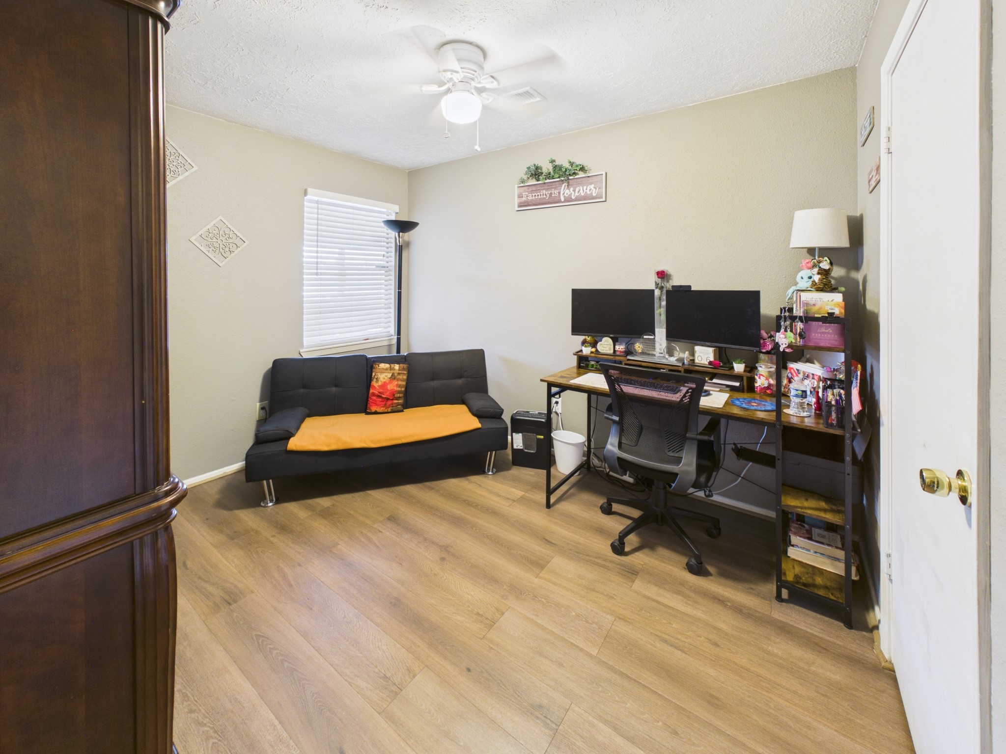 5807 Walnutgate Drive Property Photo 20