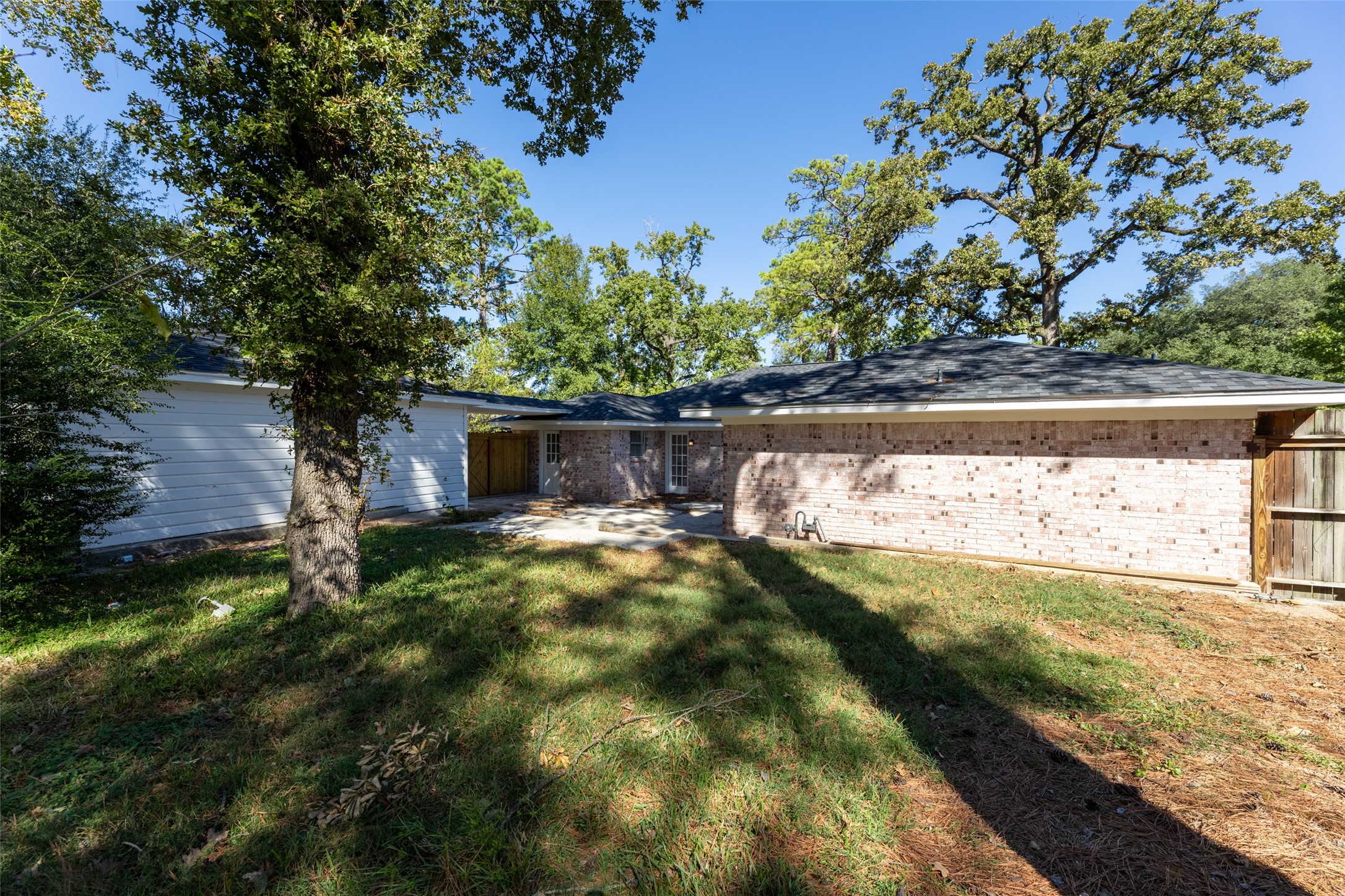 22019 Kenchester Drive Property Photo 4