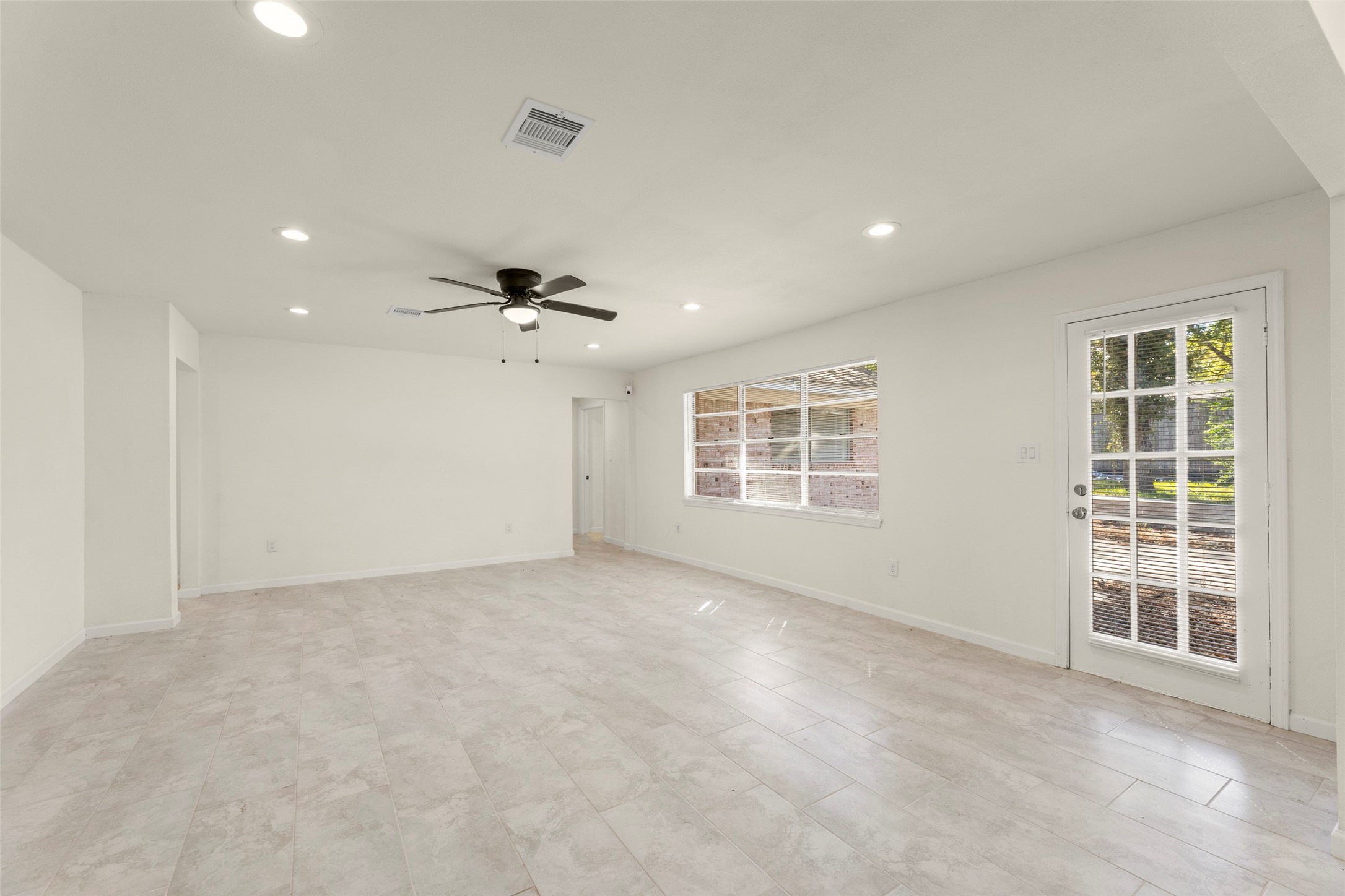 22019 Kenchester Drive Property Photo 12