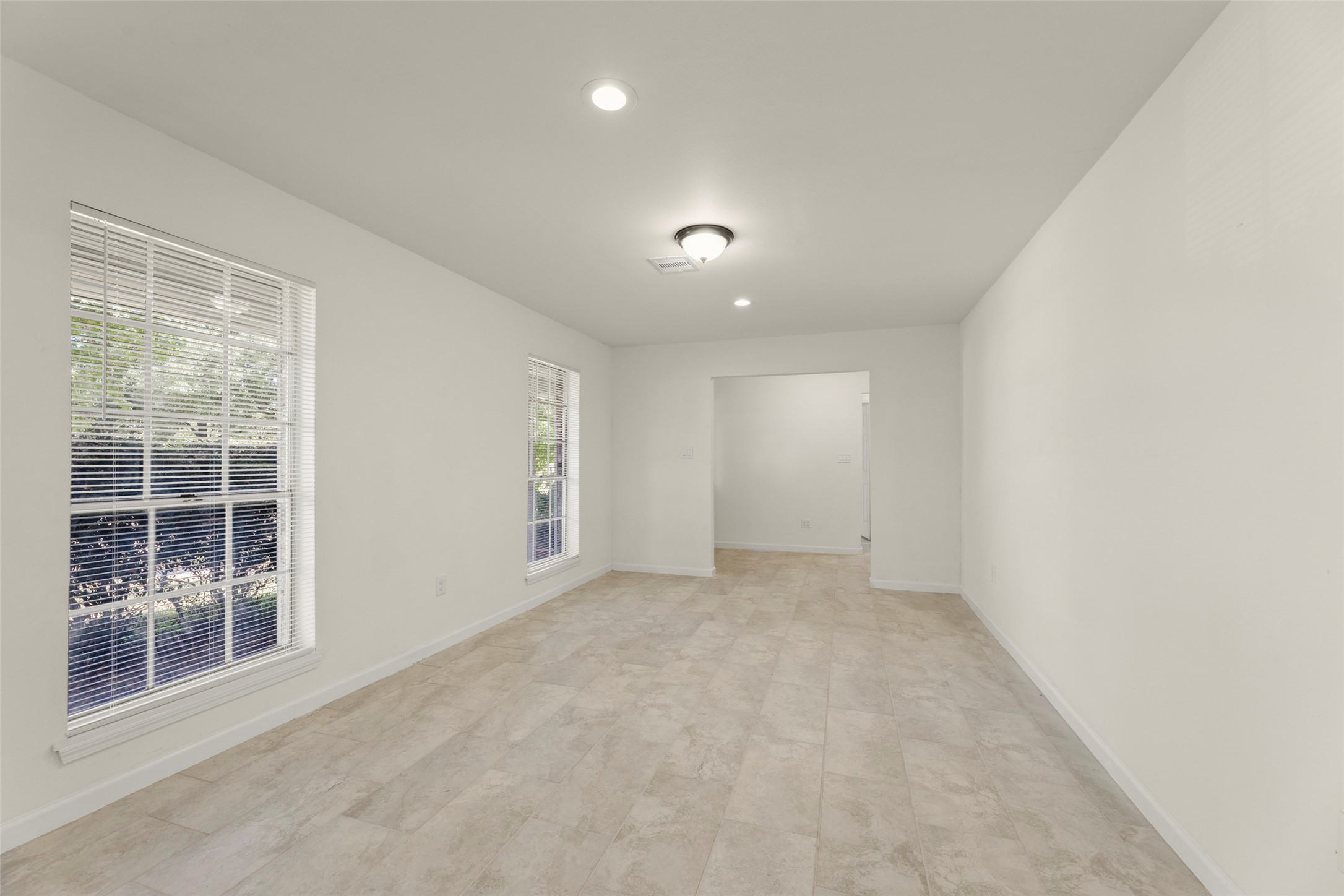 22019 Kenchester Drive Property Photo 14
