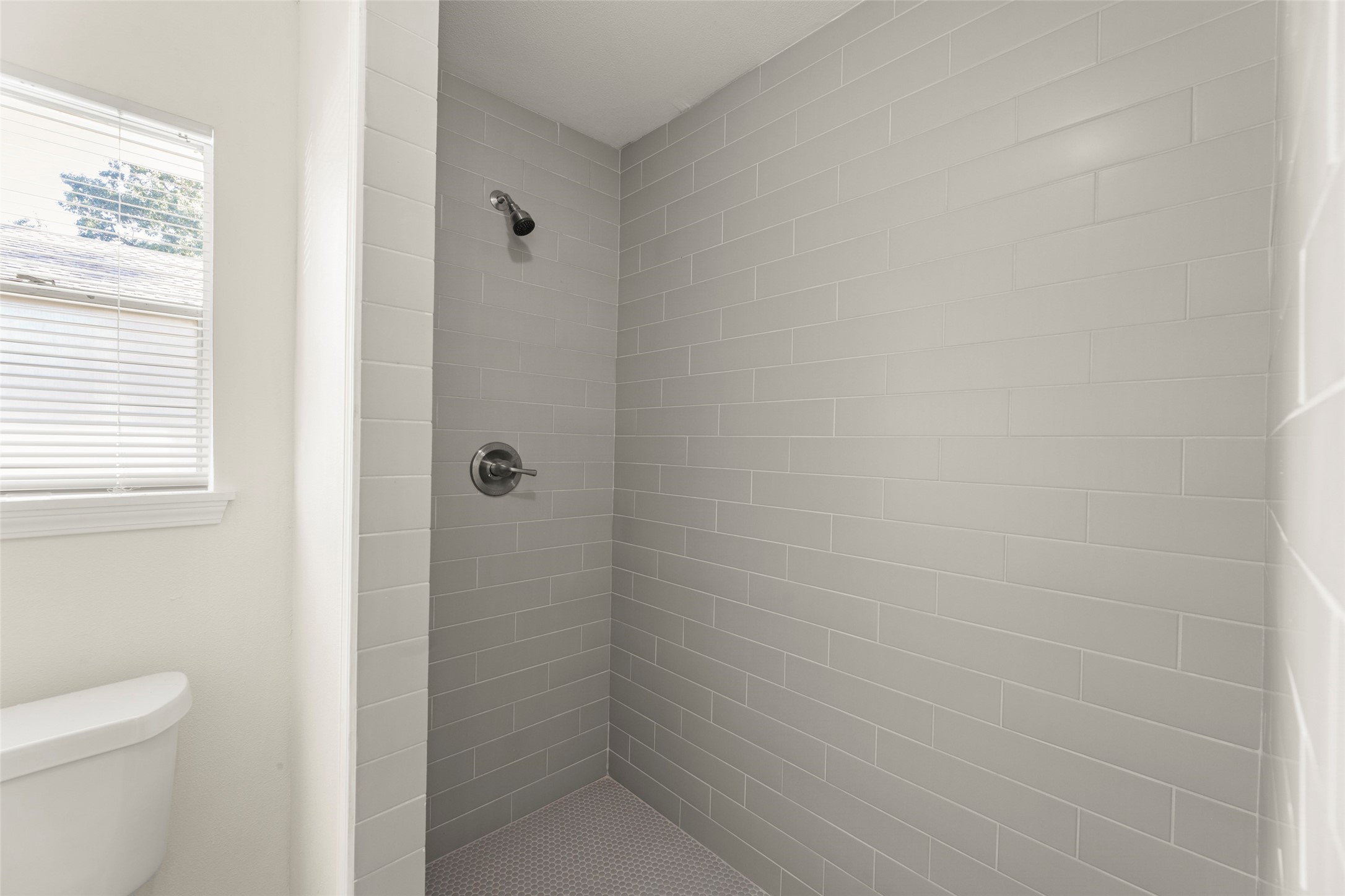 22019 Kenchester Drive Property Photo 27