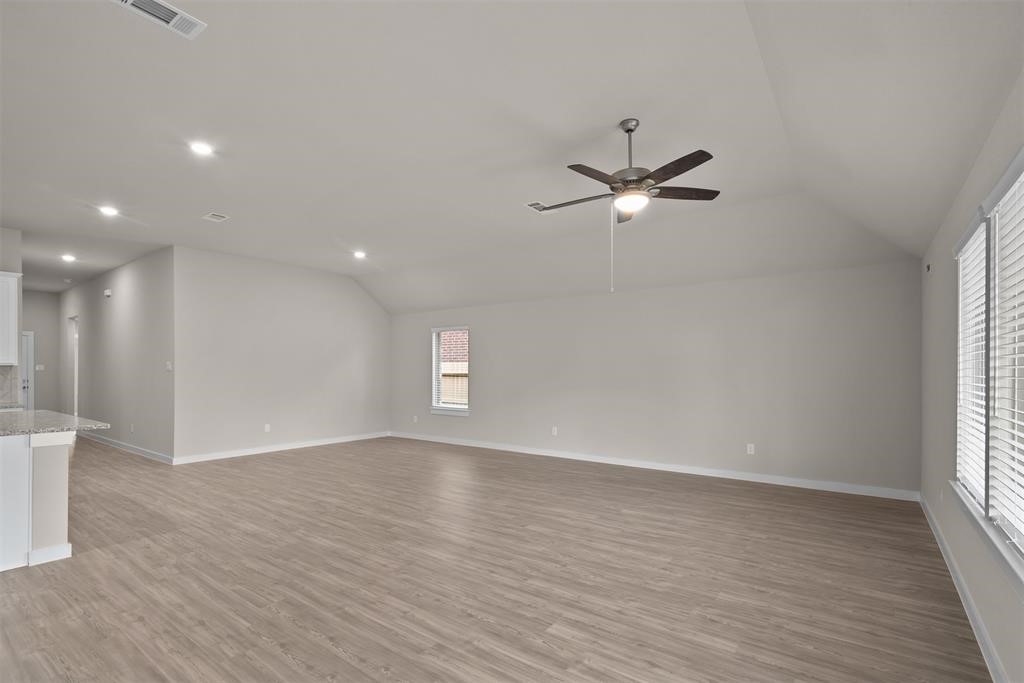 8511 Jetty Glen Drive Property Photo 8