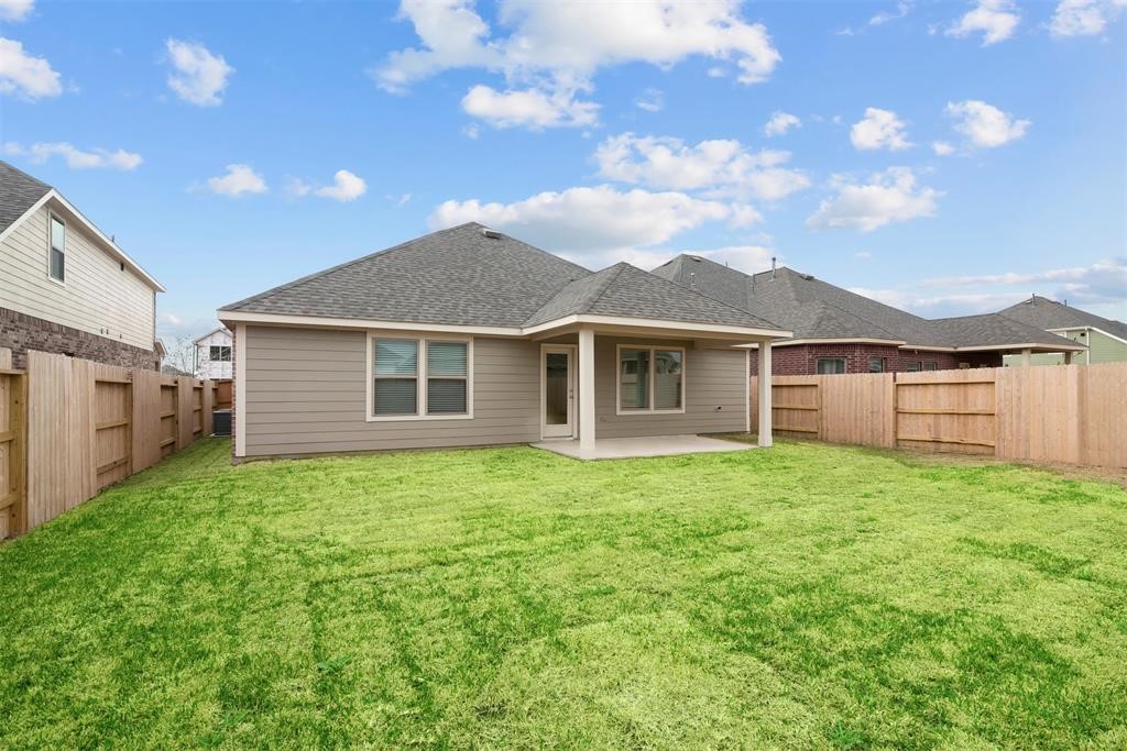 8511 Jetty Glen Drive Property Photo 13