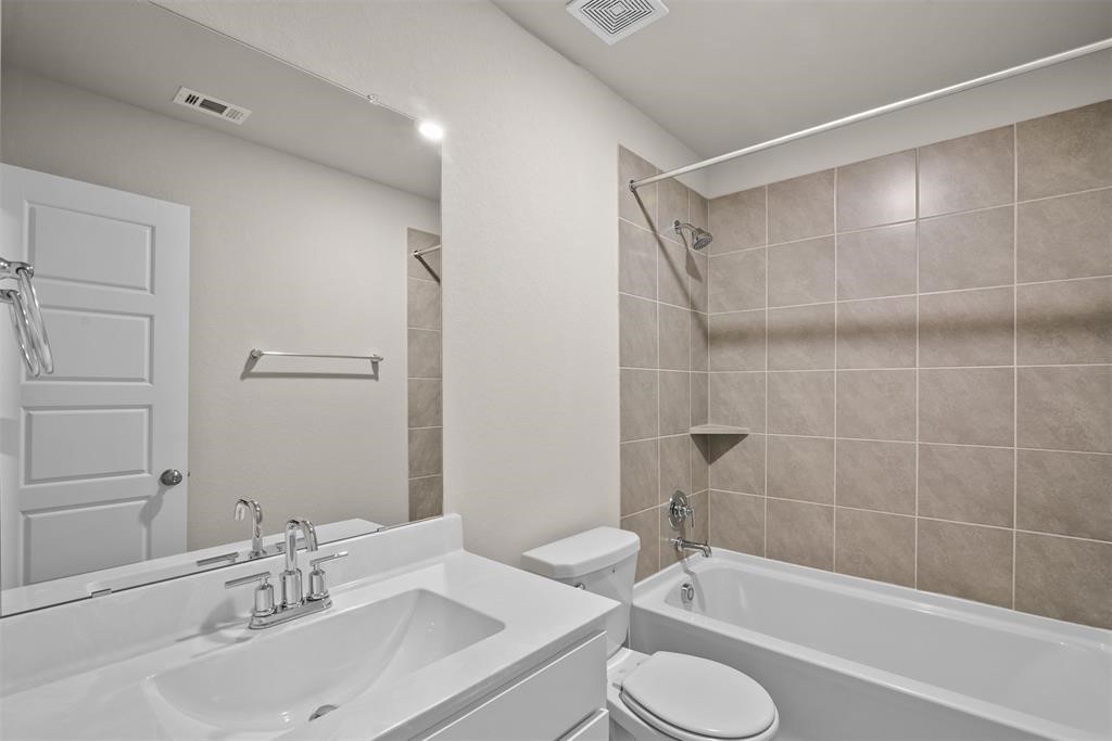 8511 Jetty Glen Drive Property Photo 16