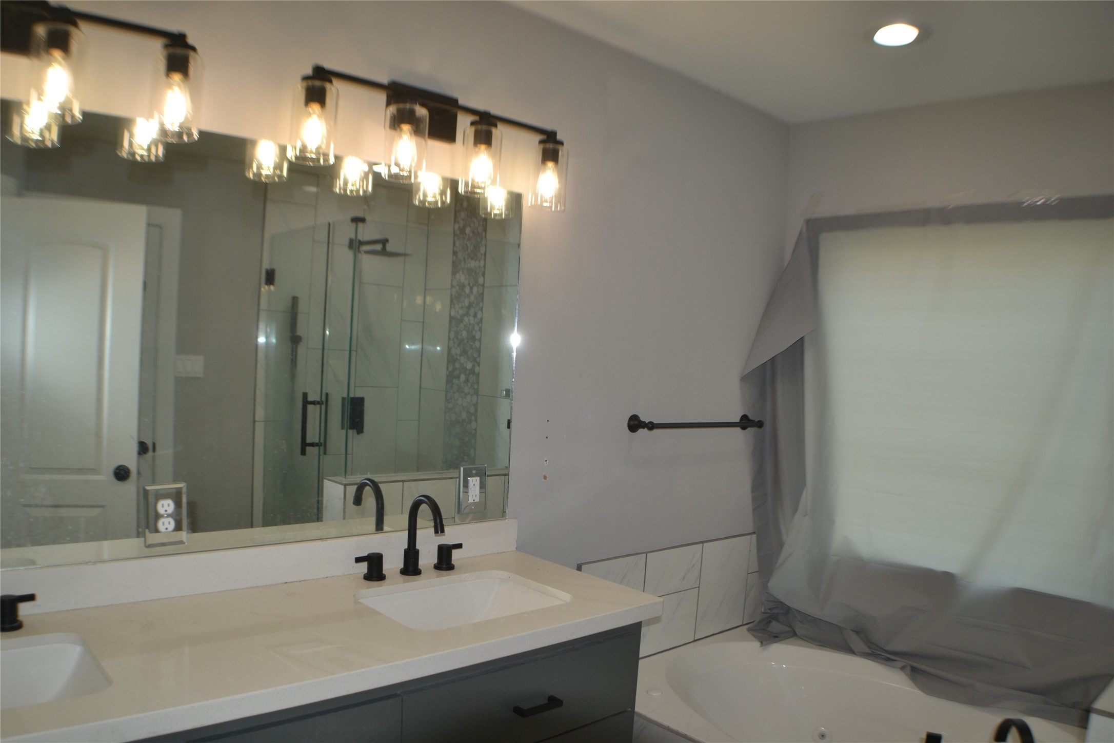 9837 Fabiola Drive Property Photo 7