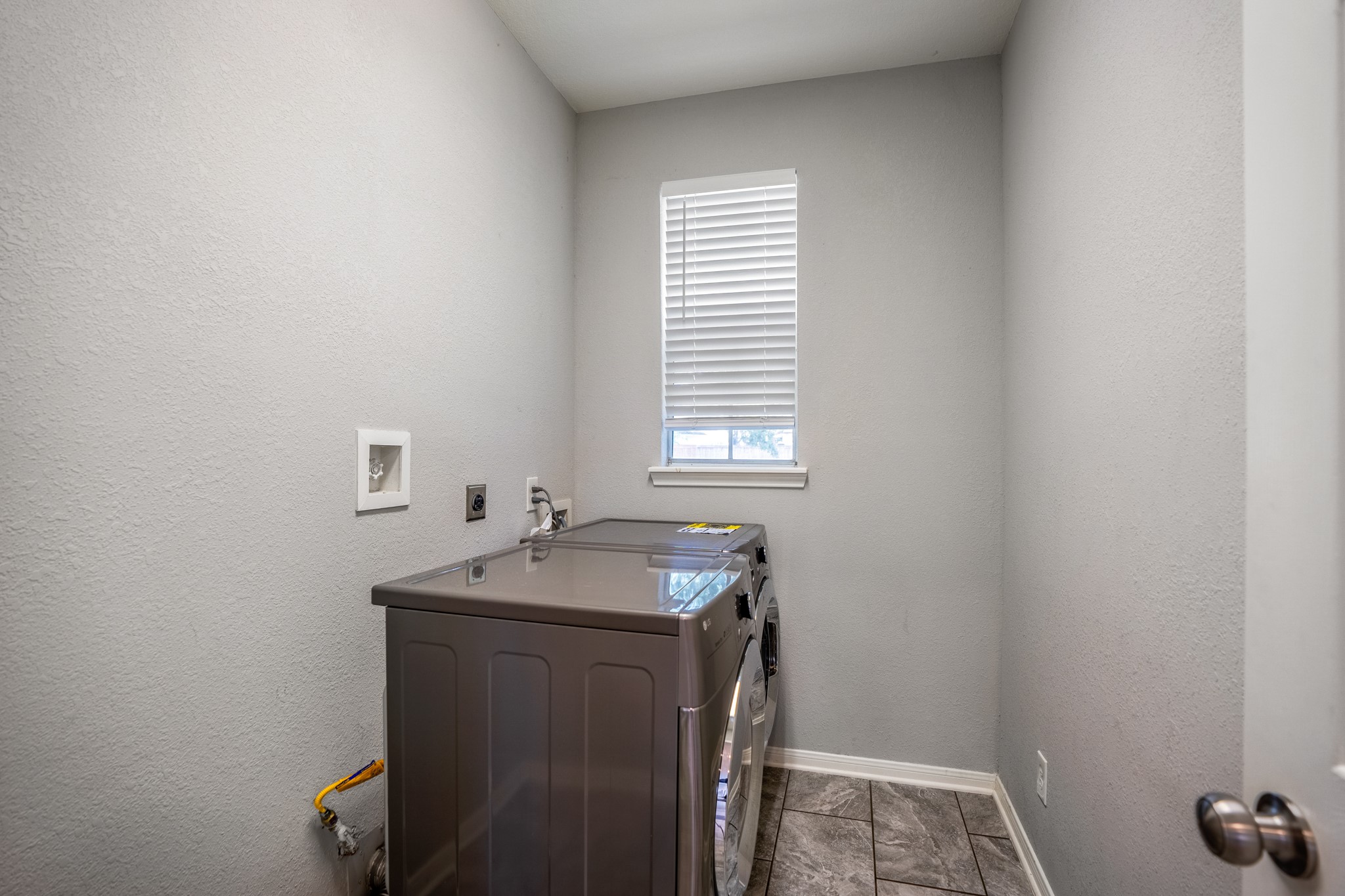4710 Devonberry Lane Property Photo 12