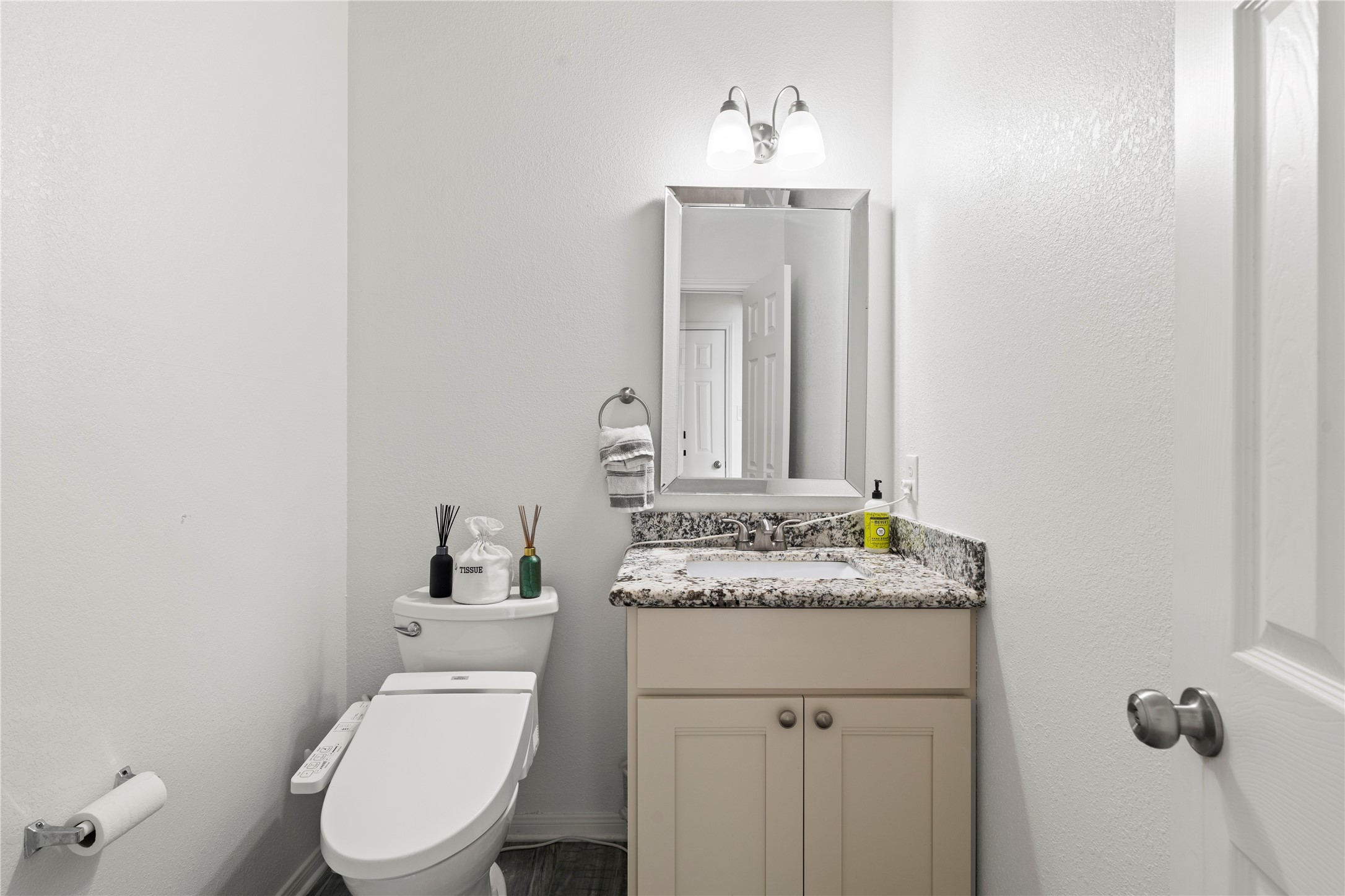 4710 Devonberry Lane Property Photo 15