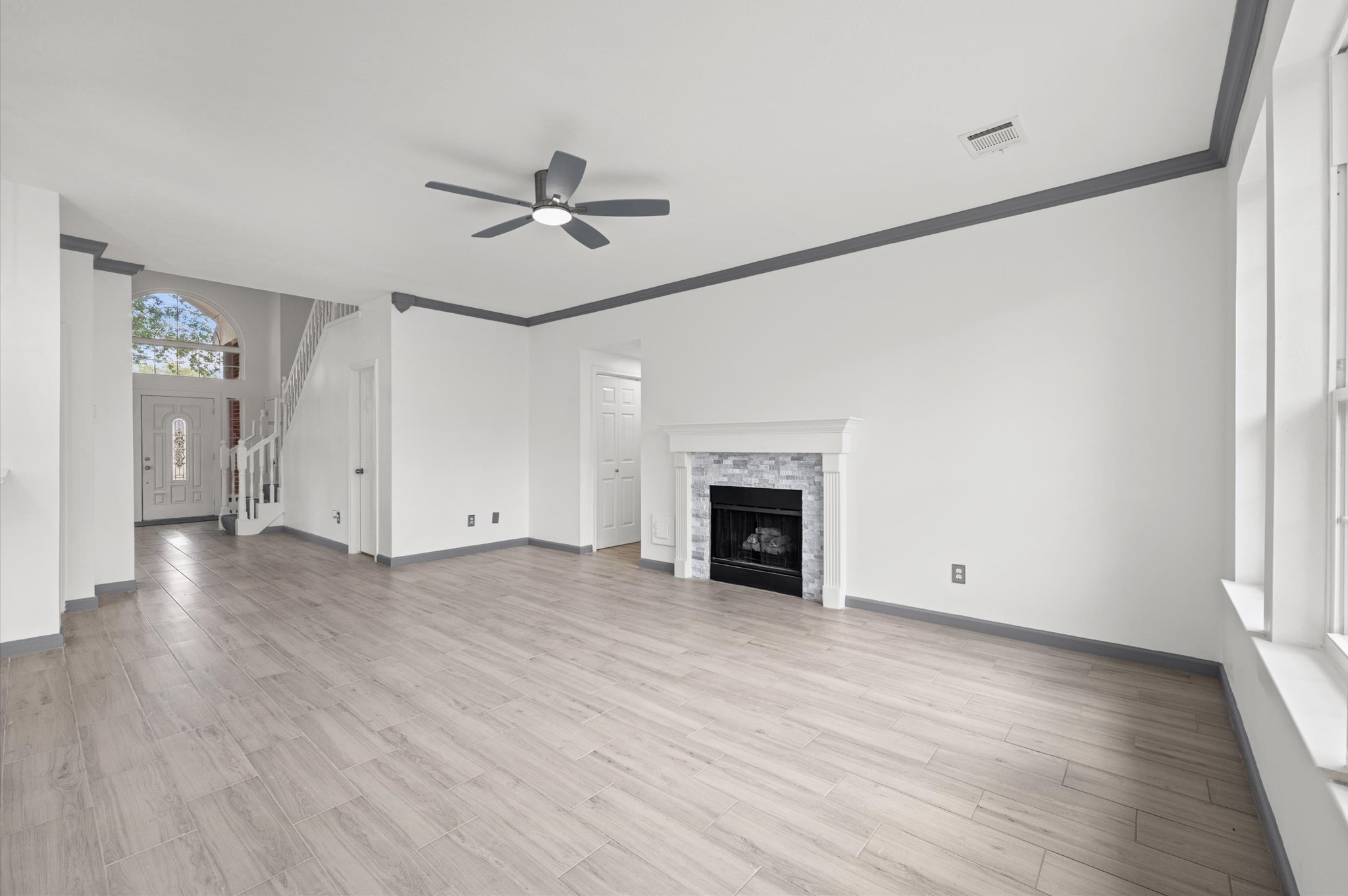 1813 Oakland Circle Property Photo 15
