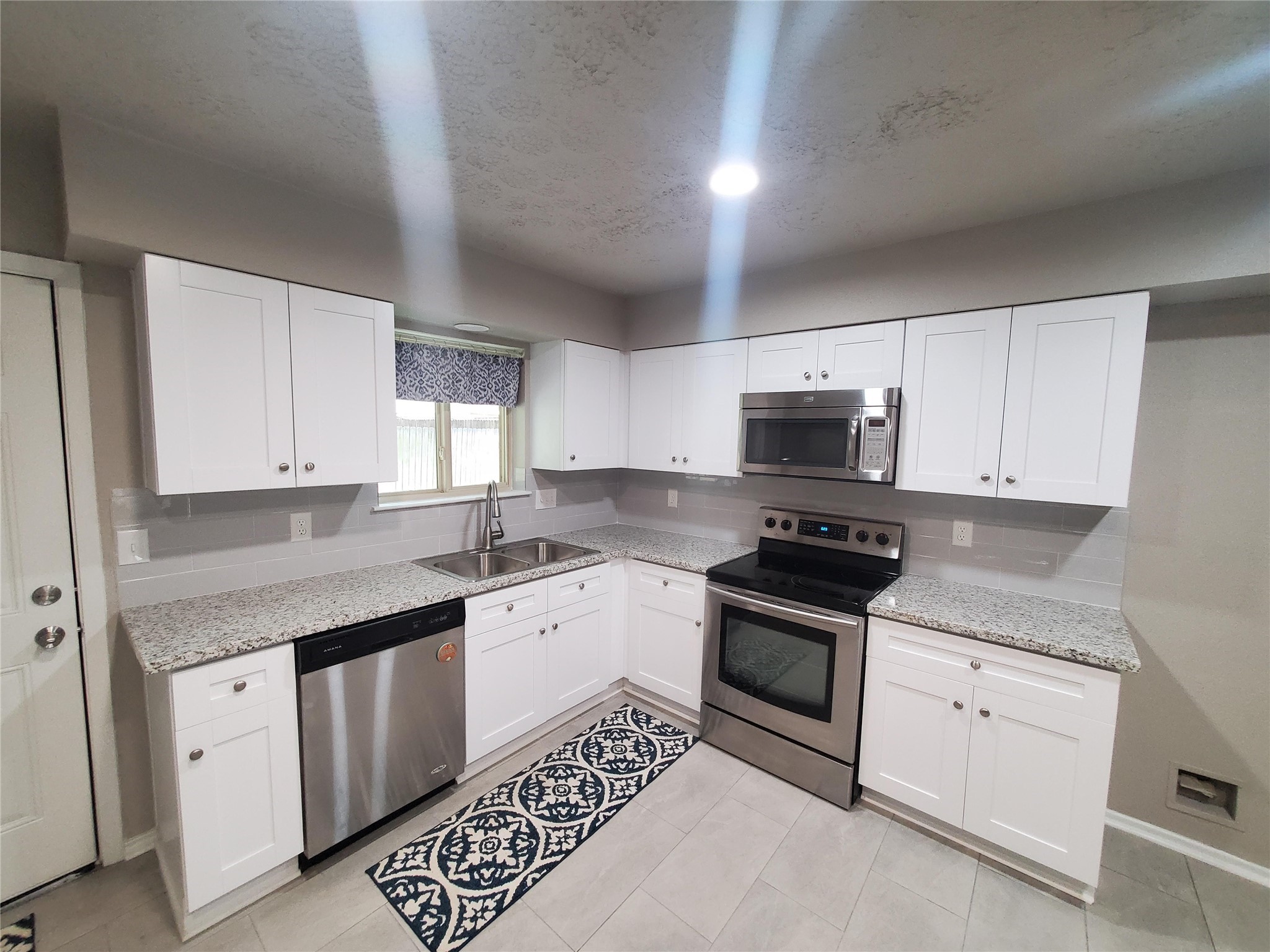 4527 Algernon Drive Property Photo 6