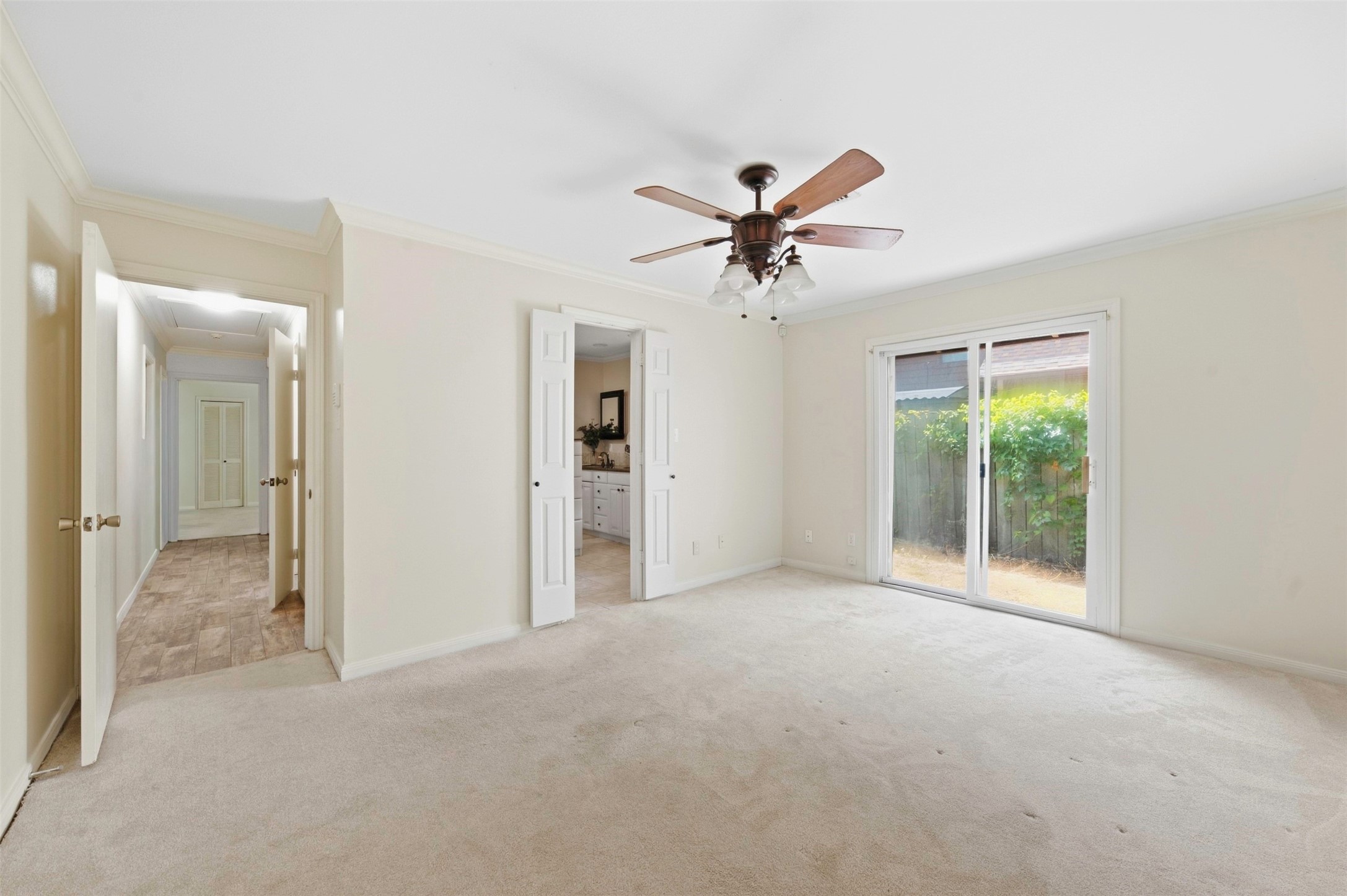 2206 Nantucket Drive B Property Photo 23