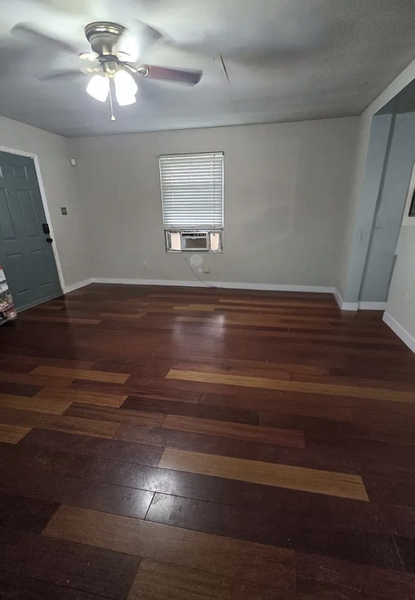 117 Dresden B Property Photo 1