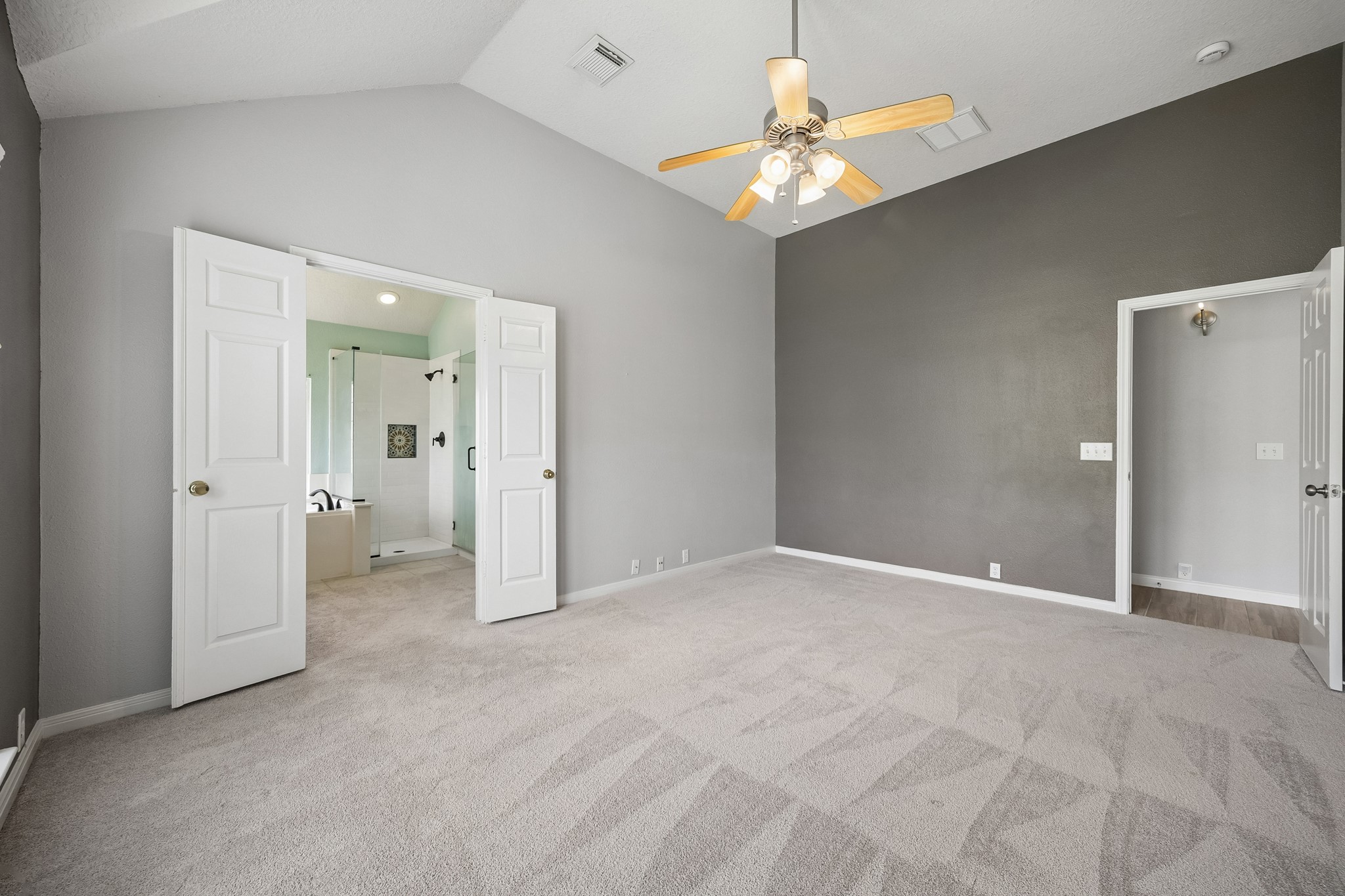 1314 Deerbrook Drive Property Photo 17