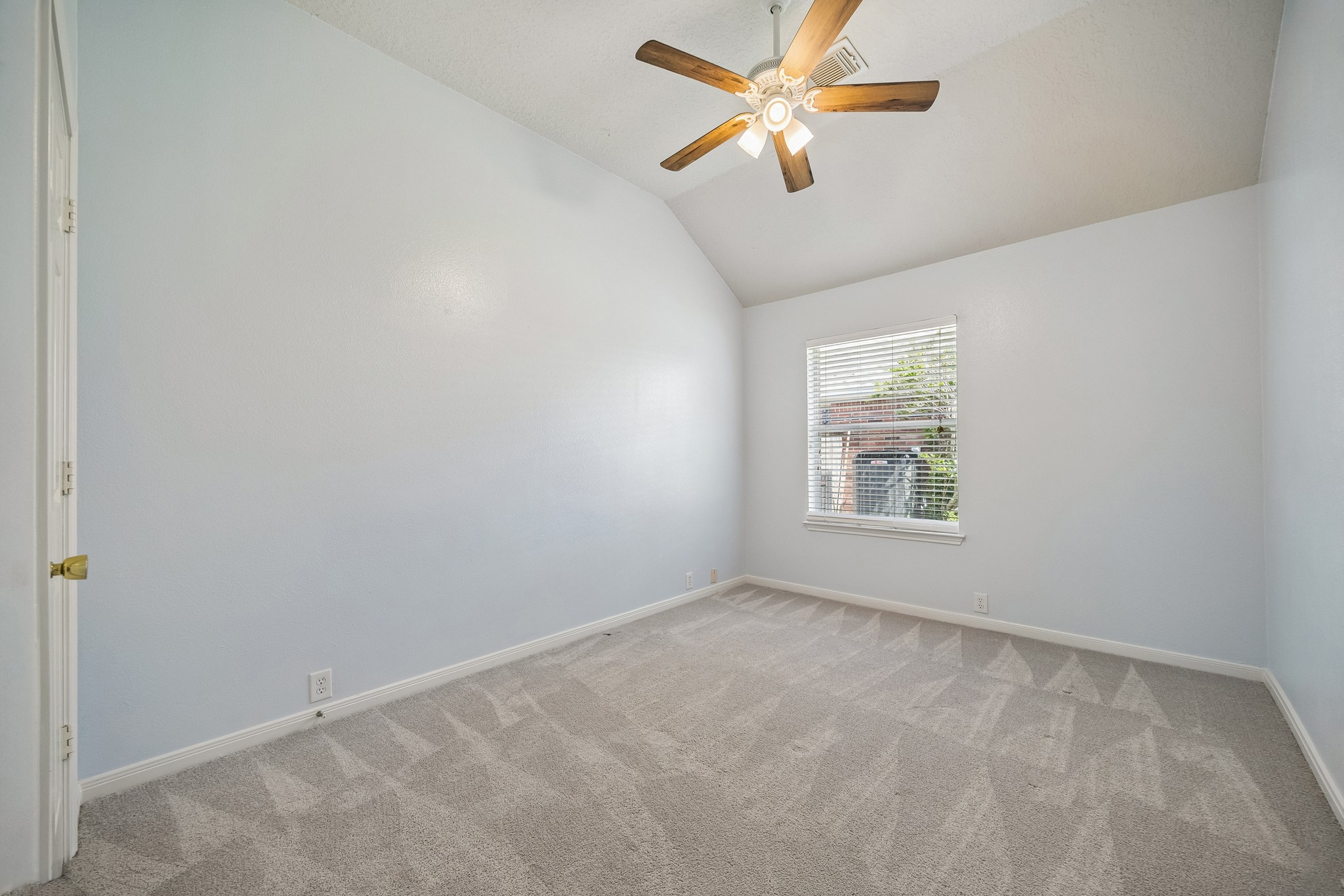 1314 Deerbrook Drive Property Photo 19