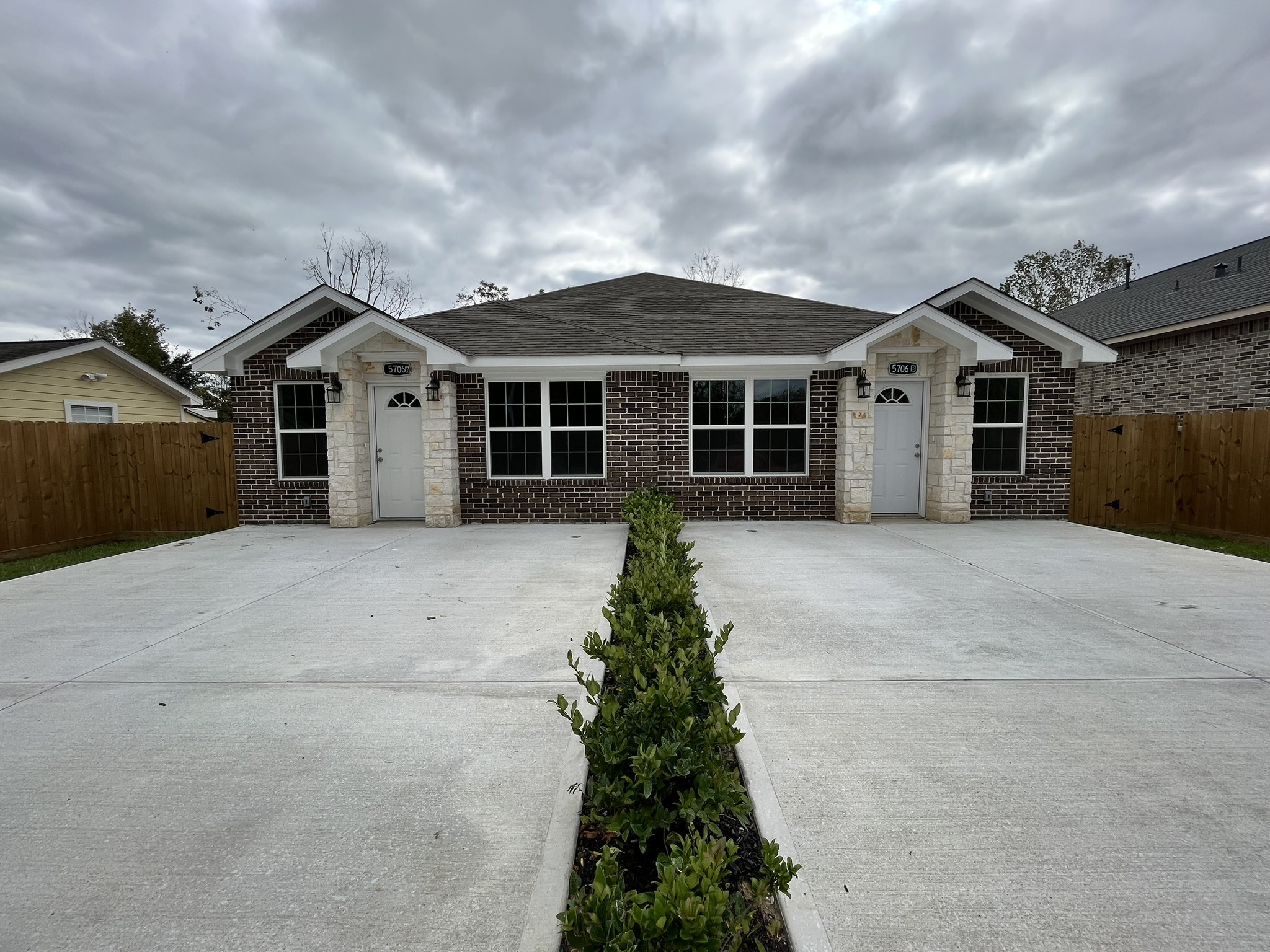 5706 Howell Street A Property Photo 1
