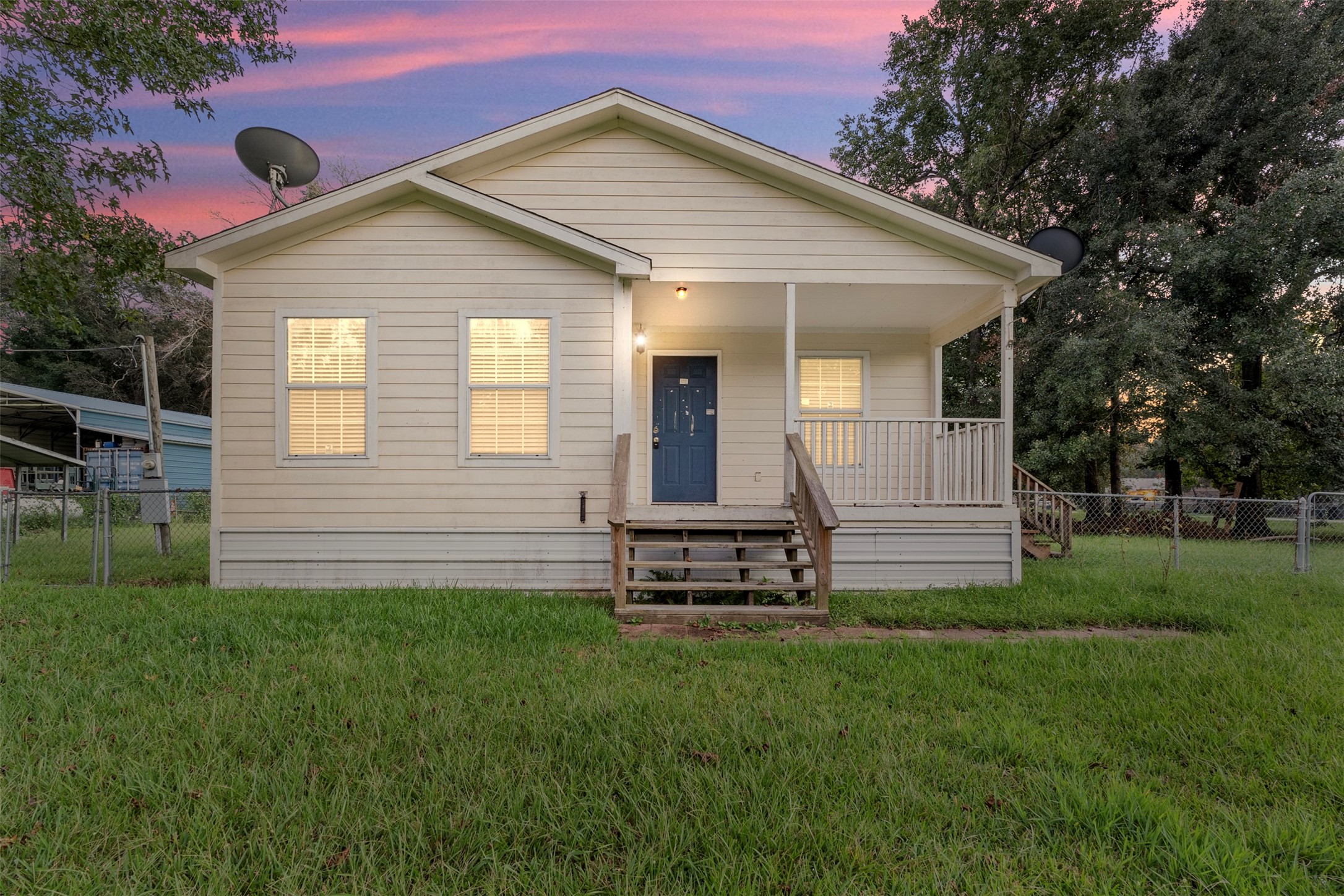 126 County Road 2802 Property Photo 1