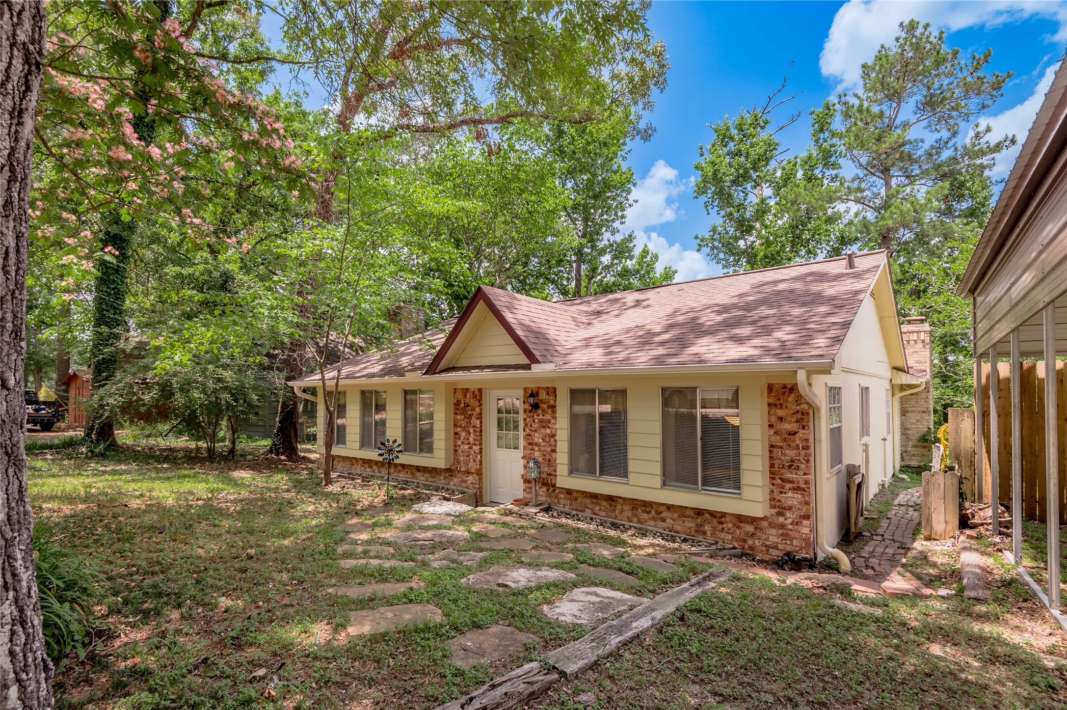 109 Hill Top Road Property Photo 6