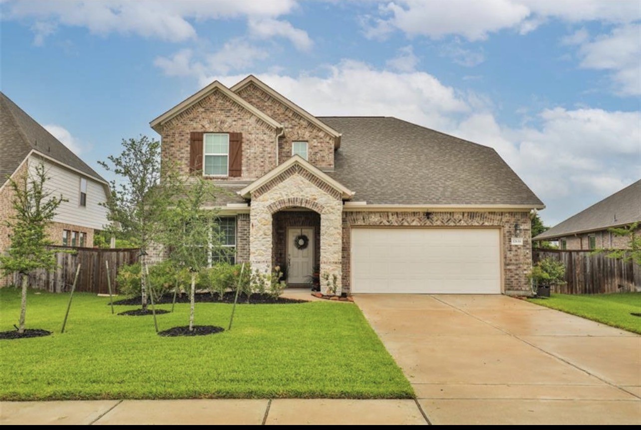 17639 Cypress Hilltop Way Property Photo 1