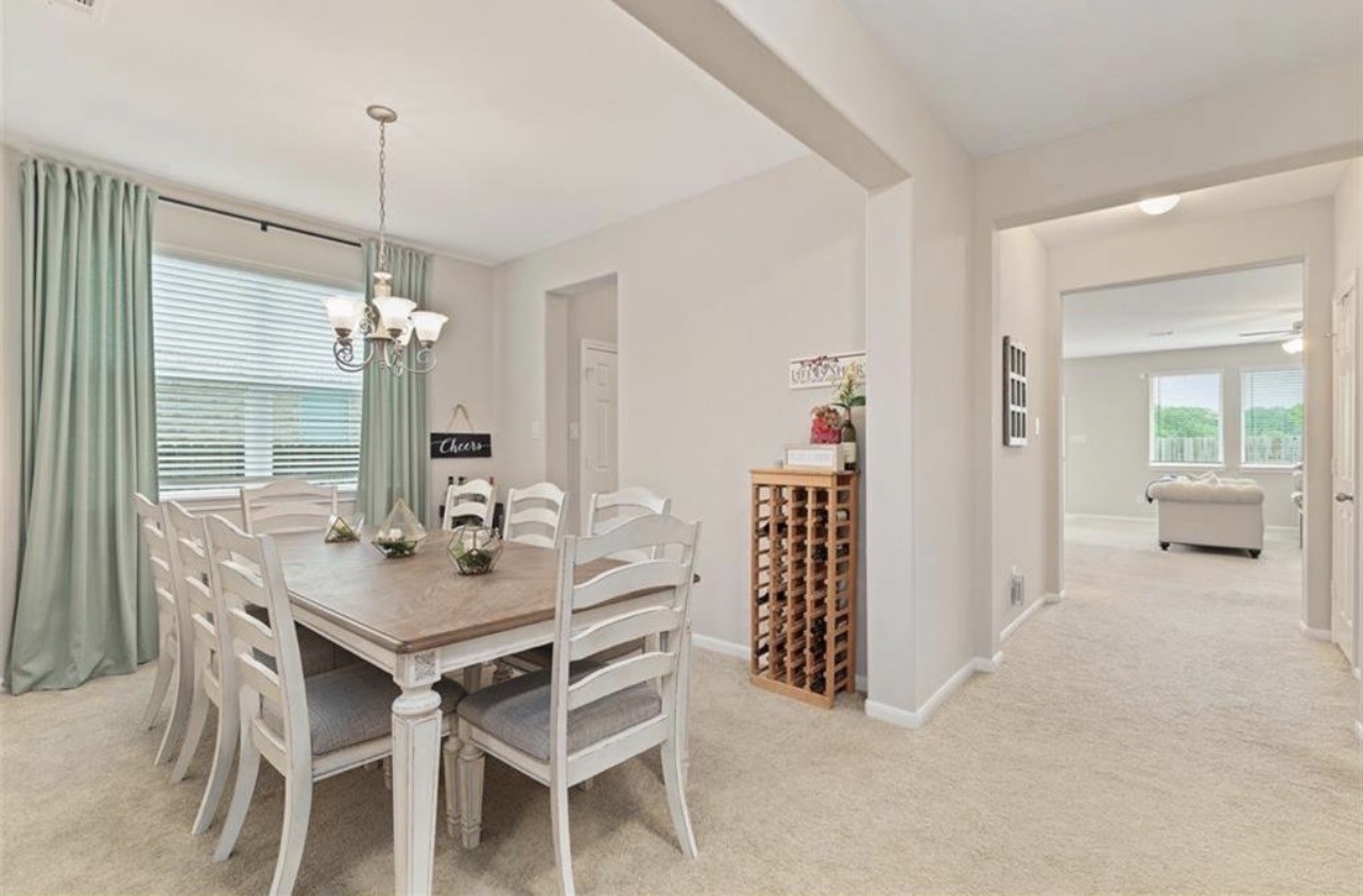 17639 Cypress Hilltop Way Property Photo 4