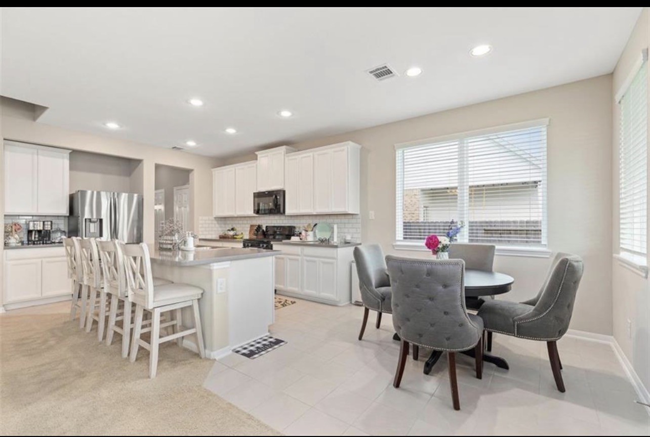 17639 Cypress Hilltop Way Property Photo 11