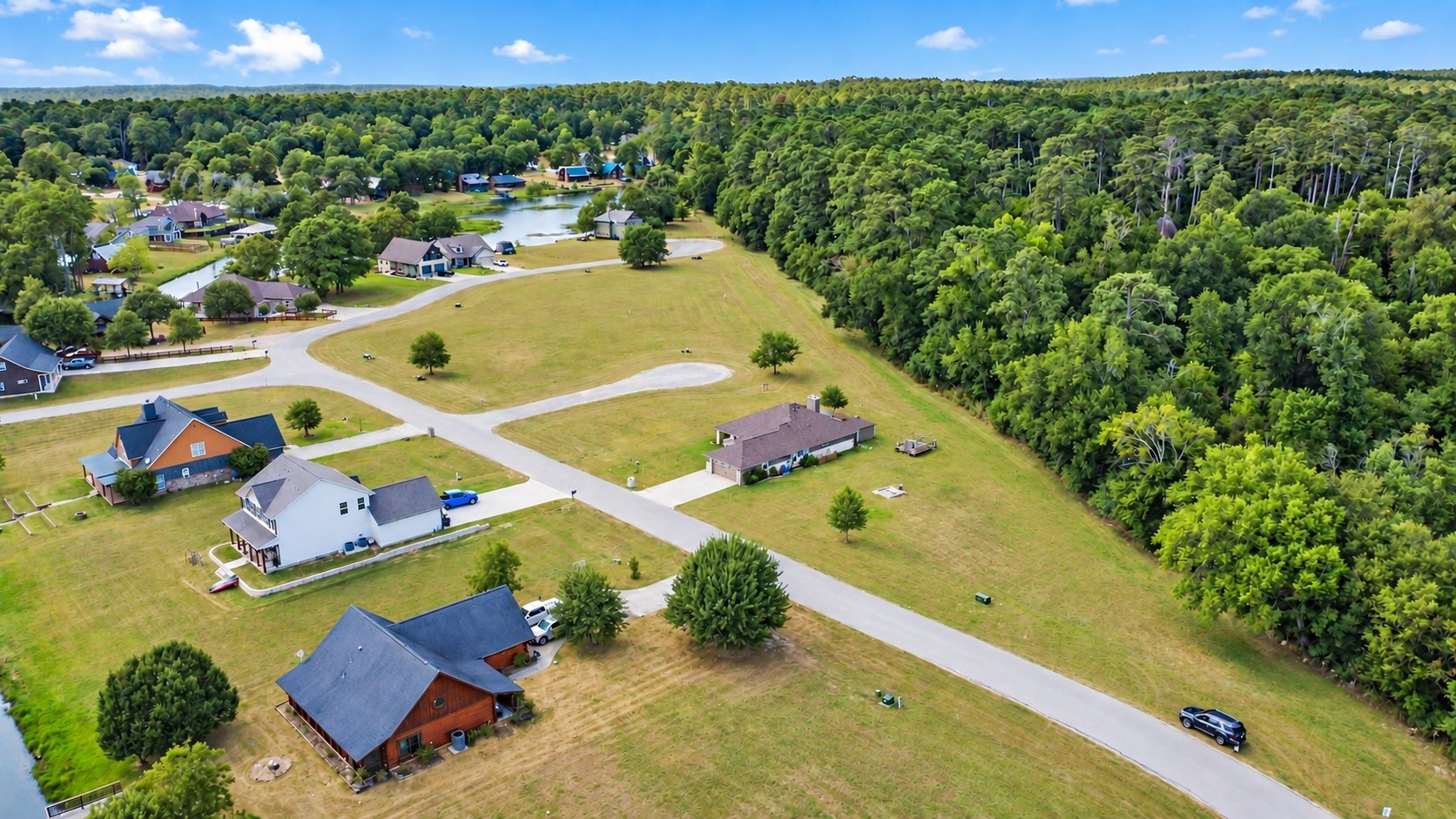 37 Wildwood Lake Drive Property Photo 1